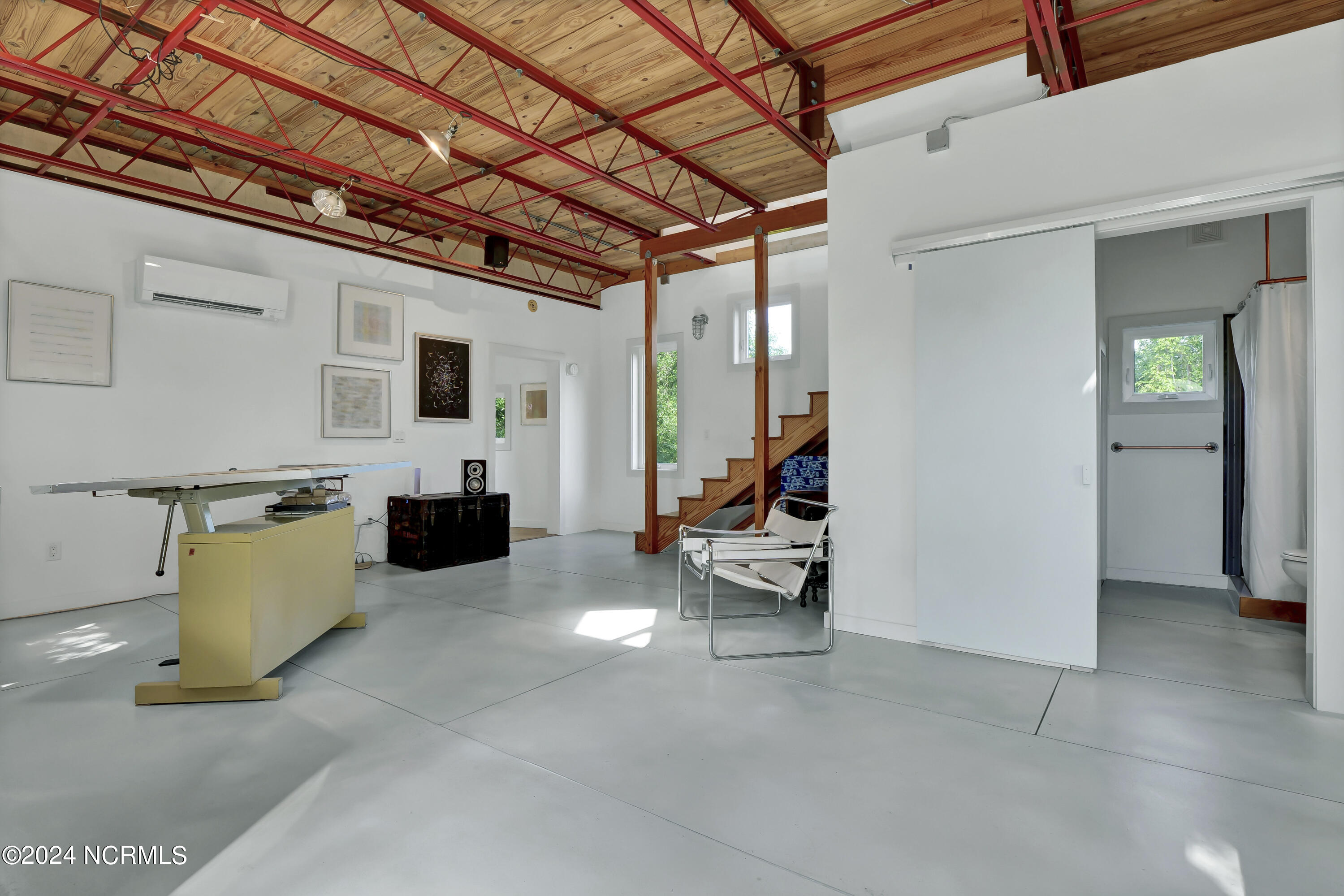 100552771 | Photo 35