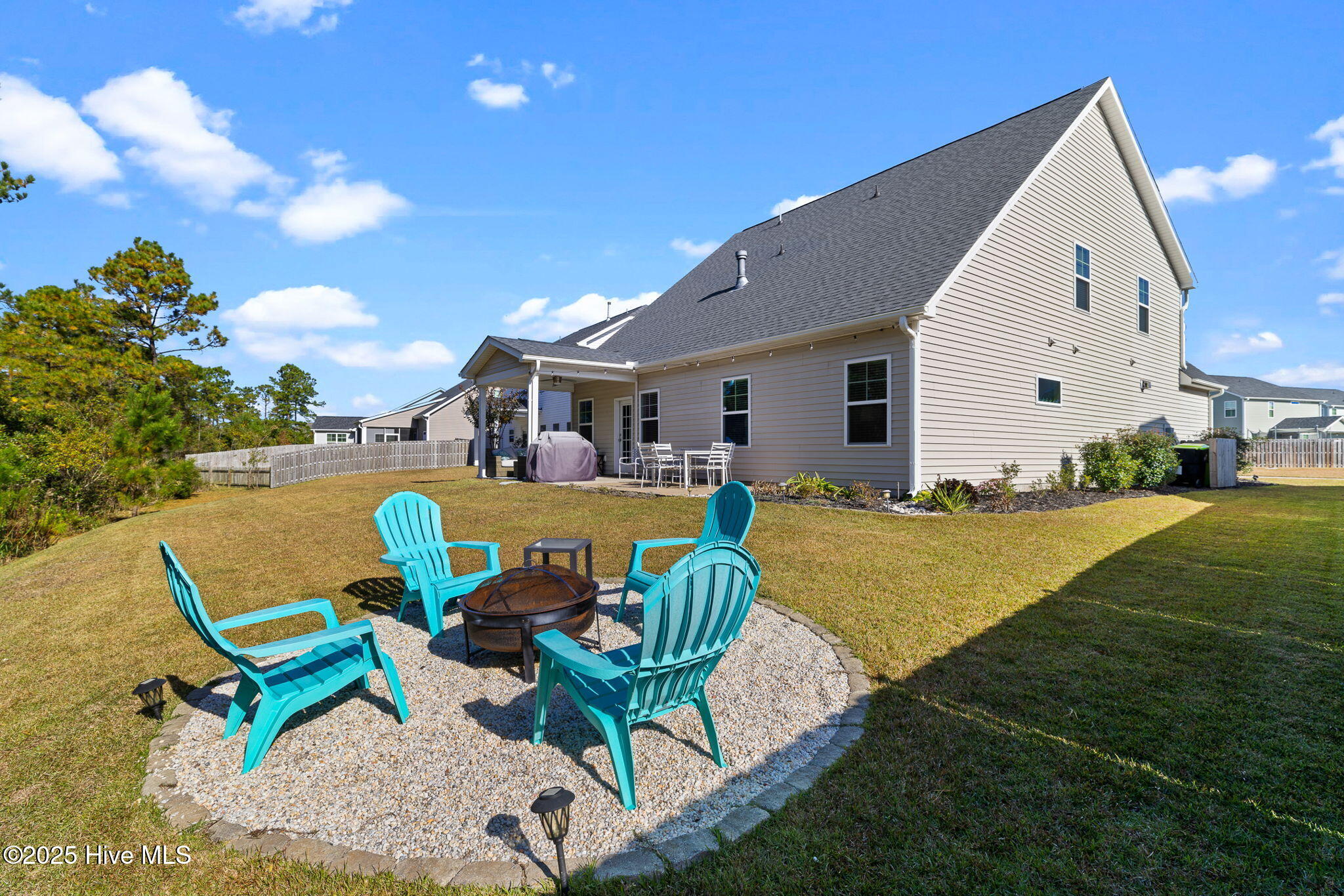 100541637 | Photo 48