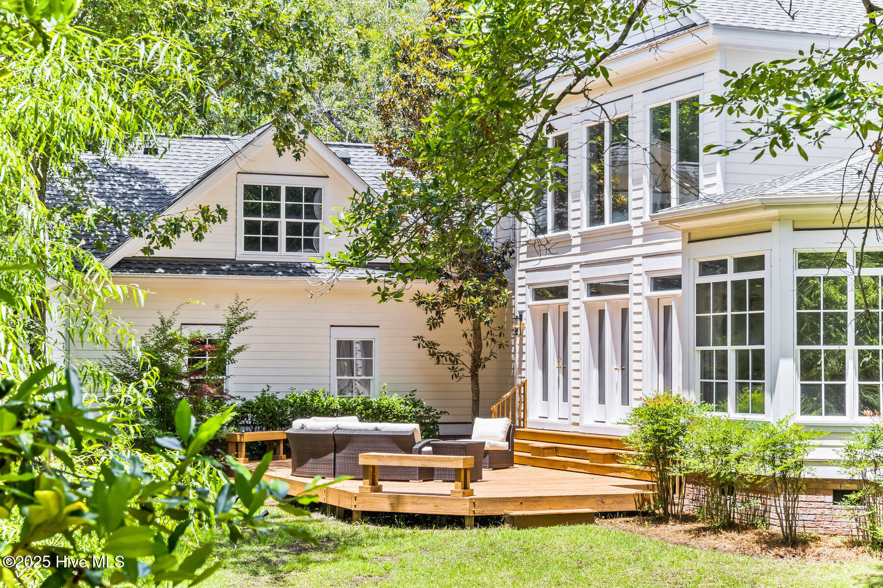 100495433 | Photo 27