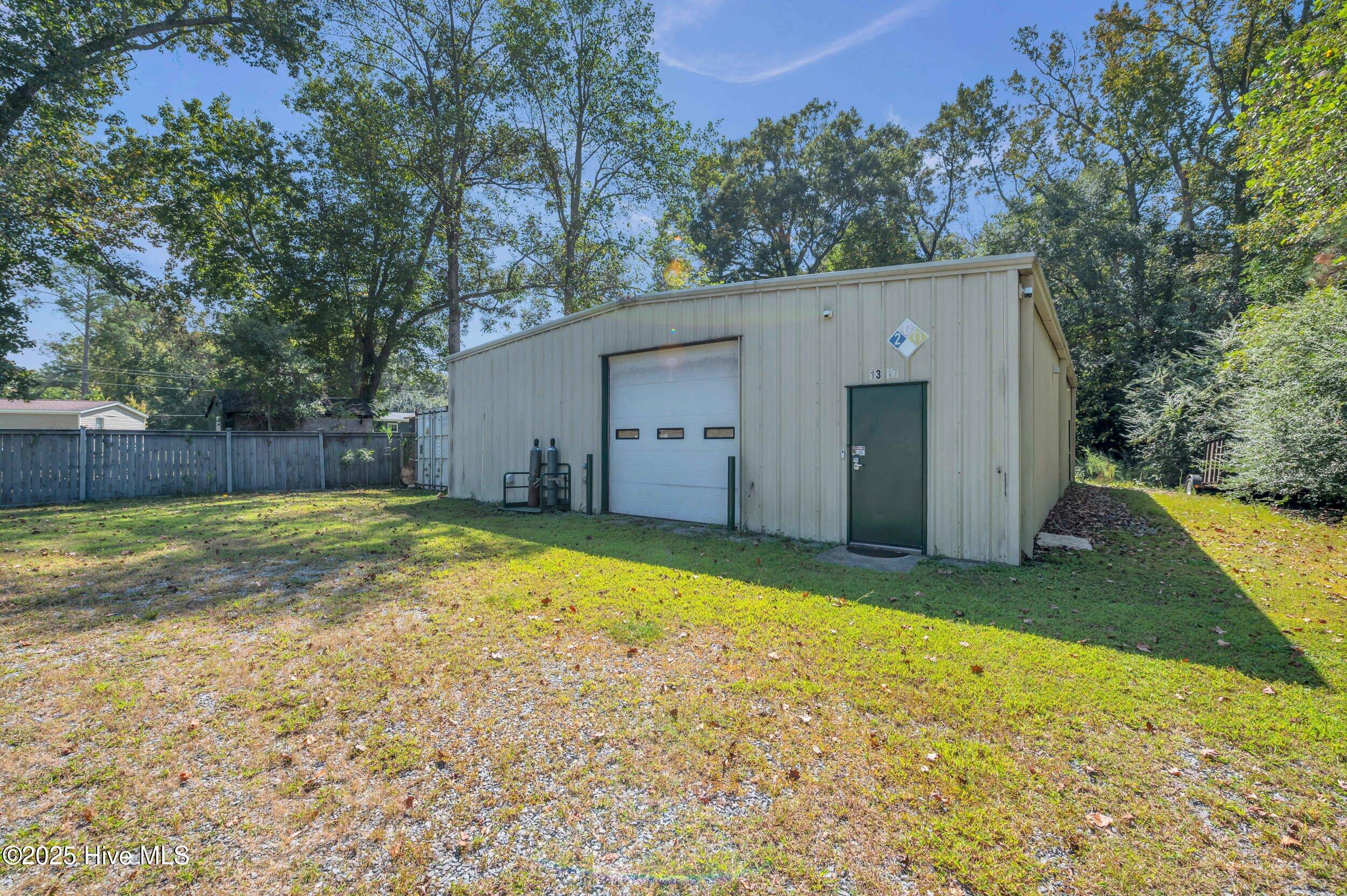 100532115 | Photo 39