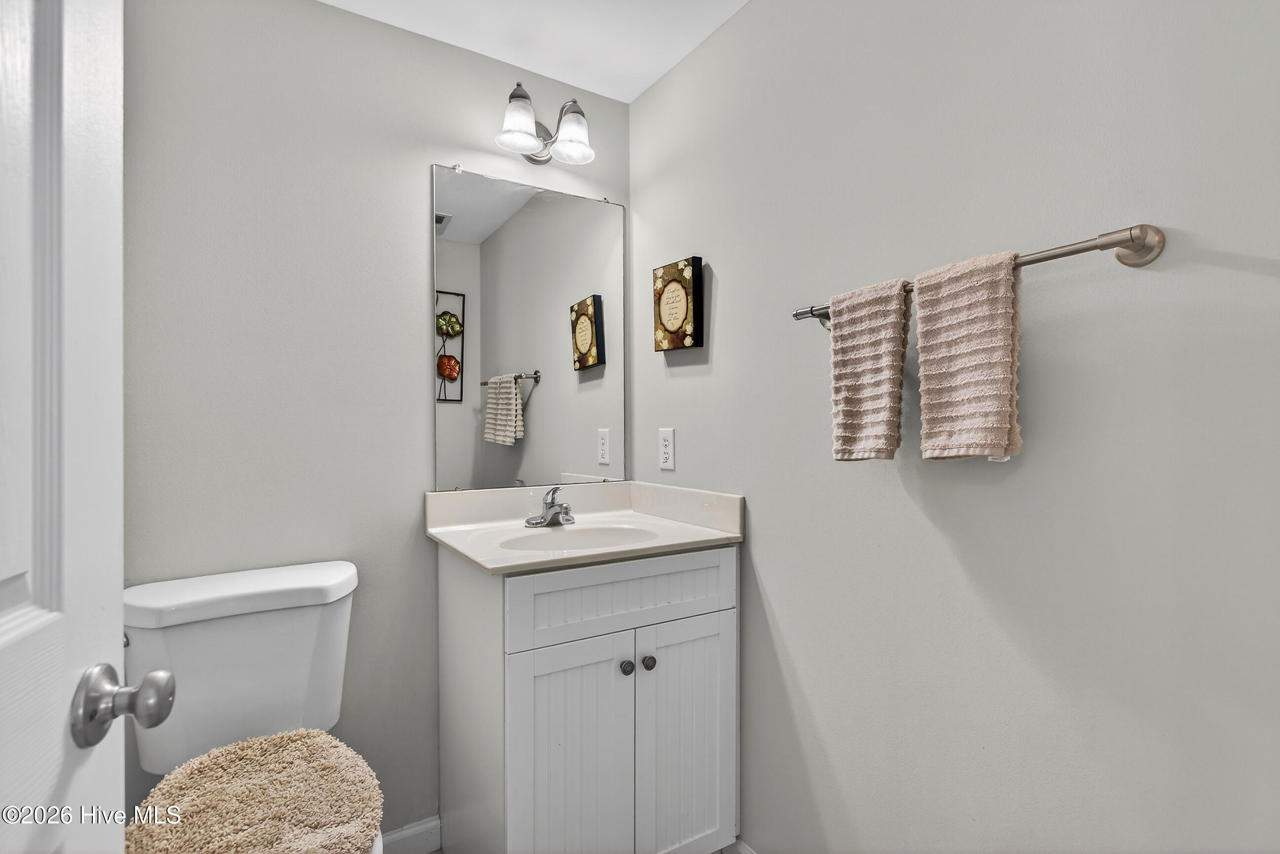 100557000 | Photo 18