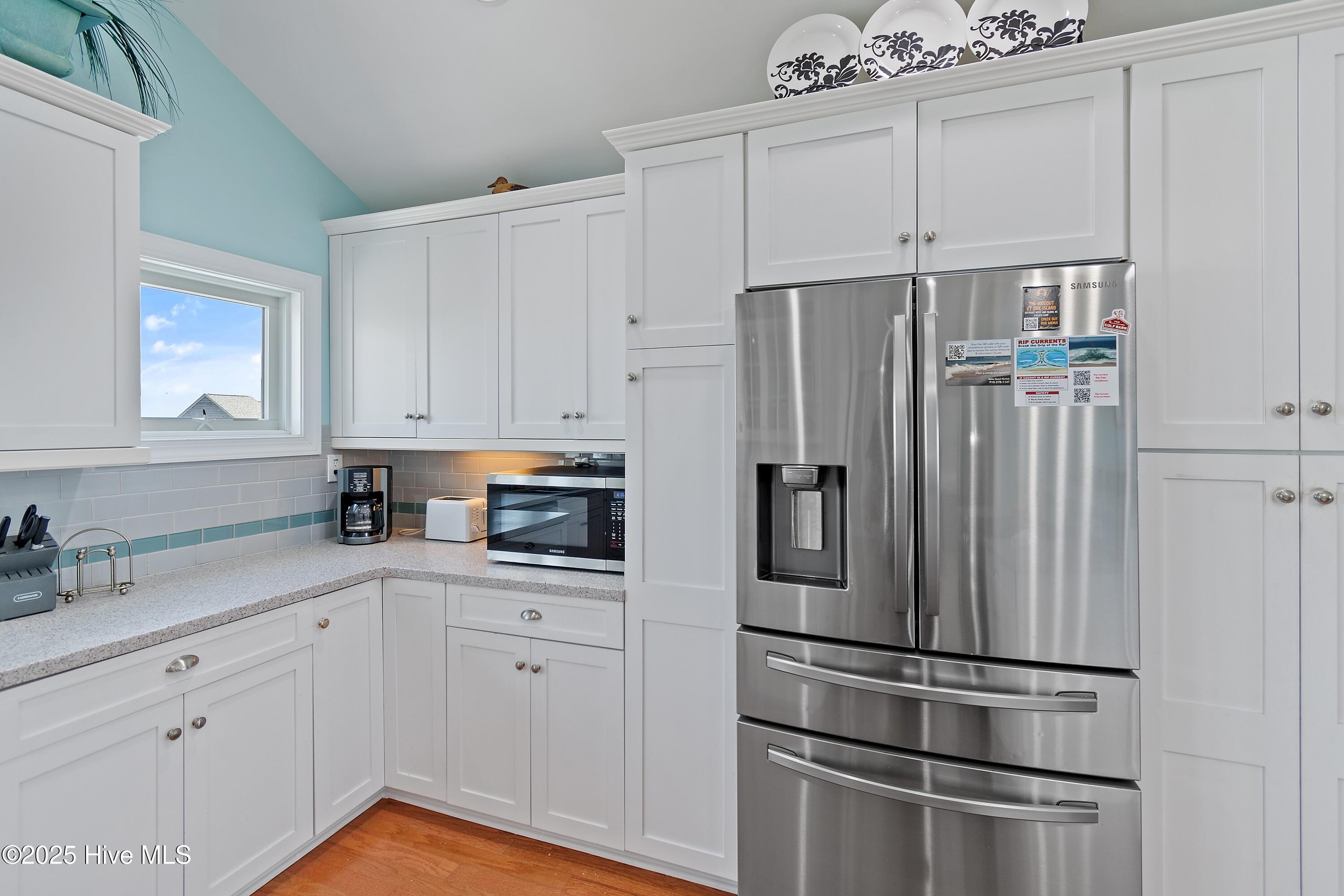 100504065 | Photo 31