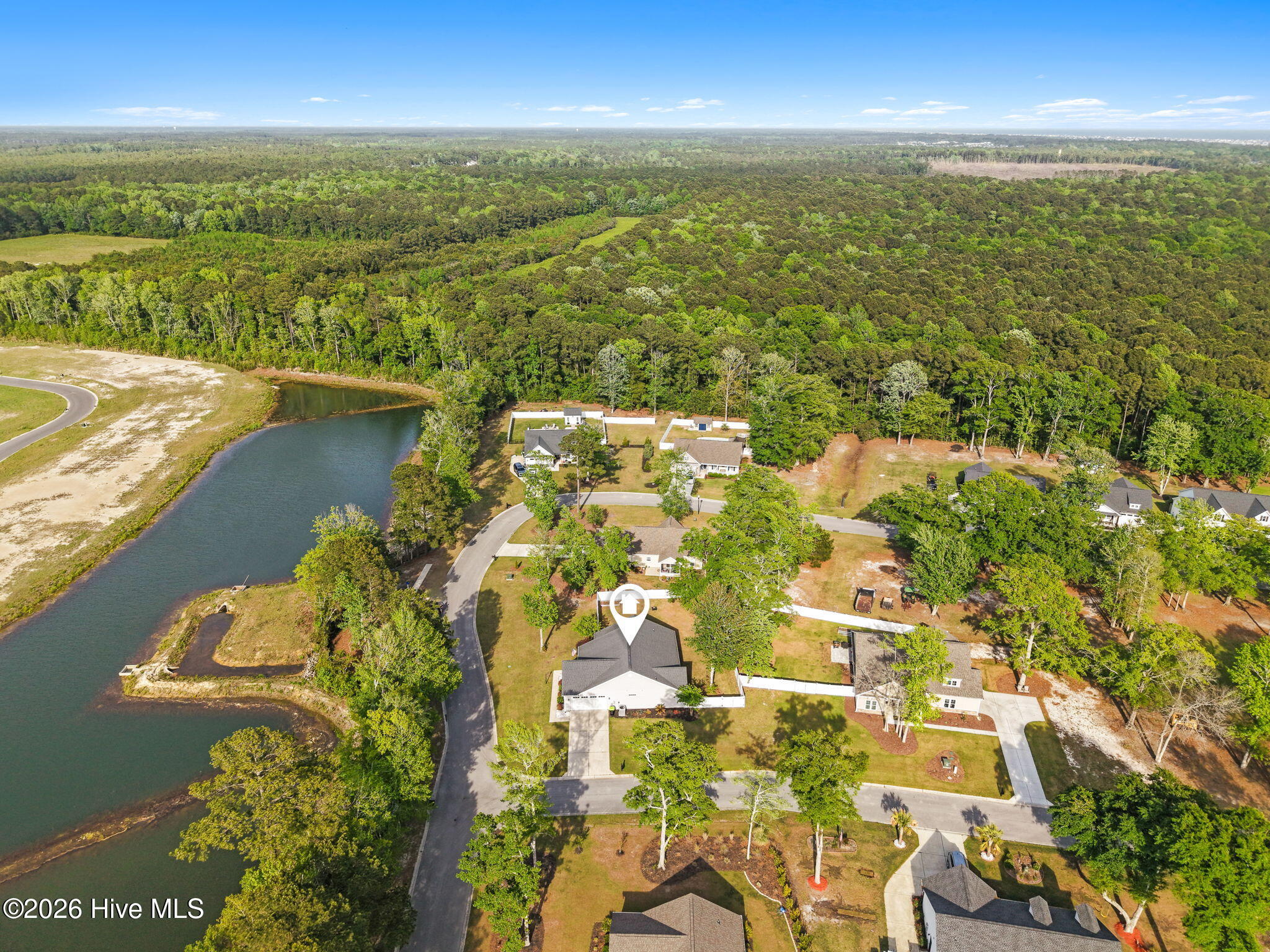 100568140 | Photo 48