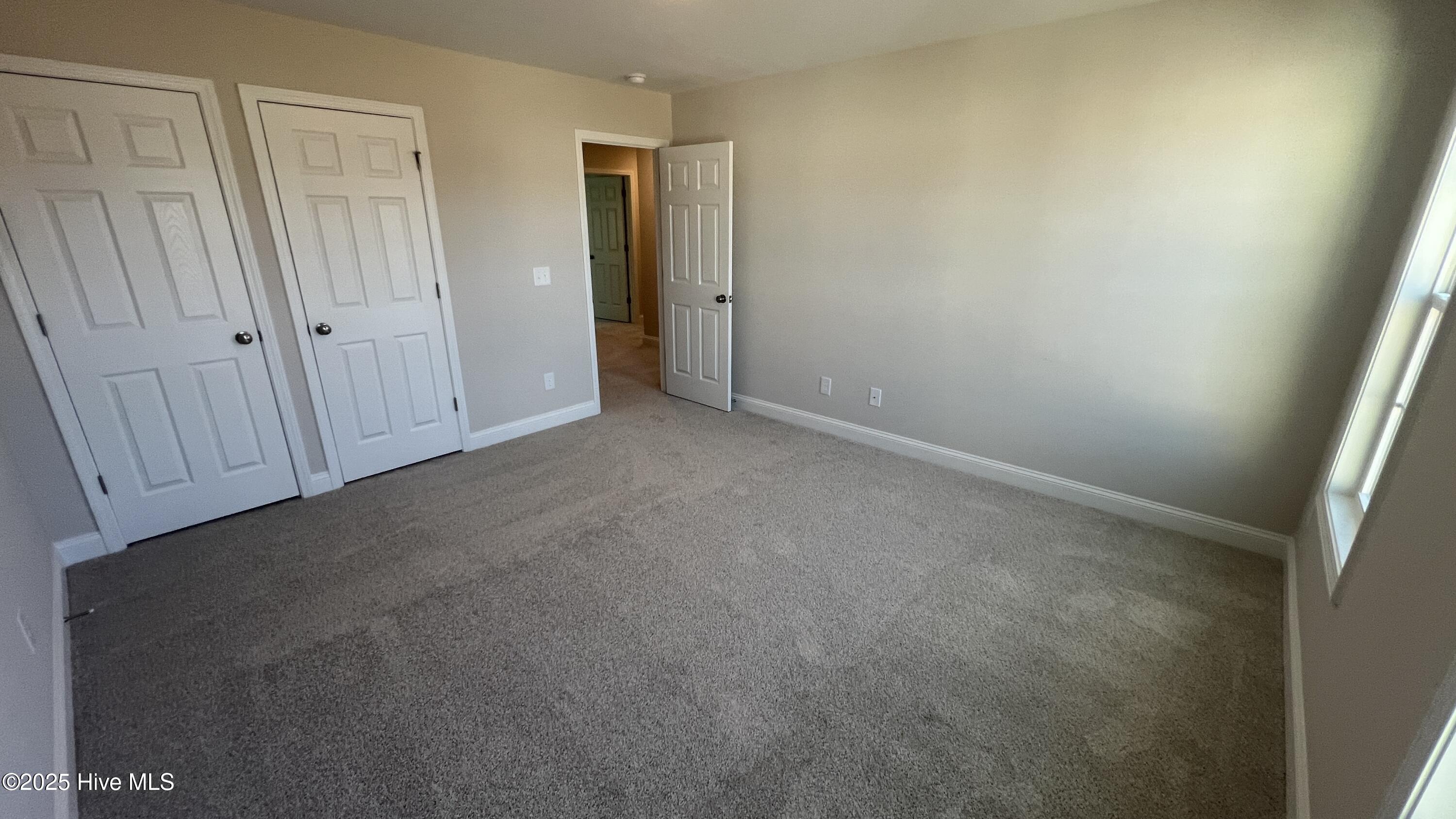 100544973 | Photo 16