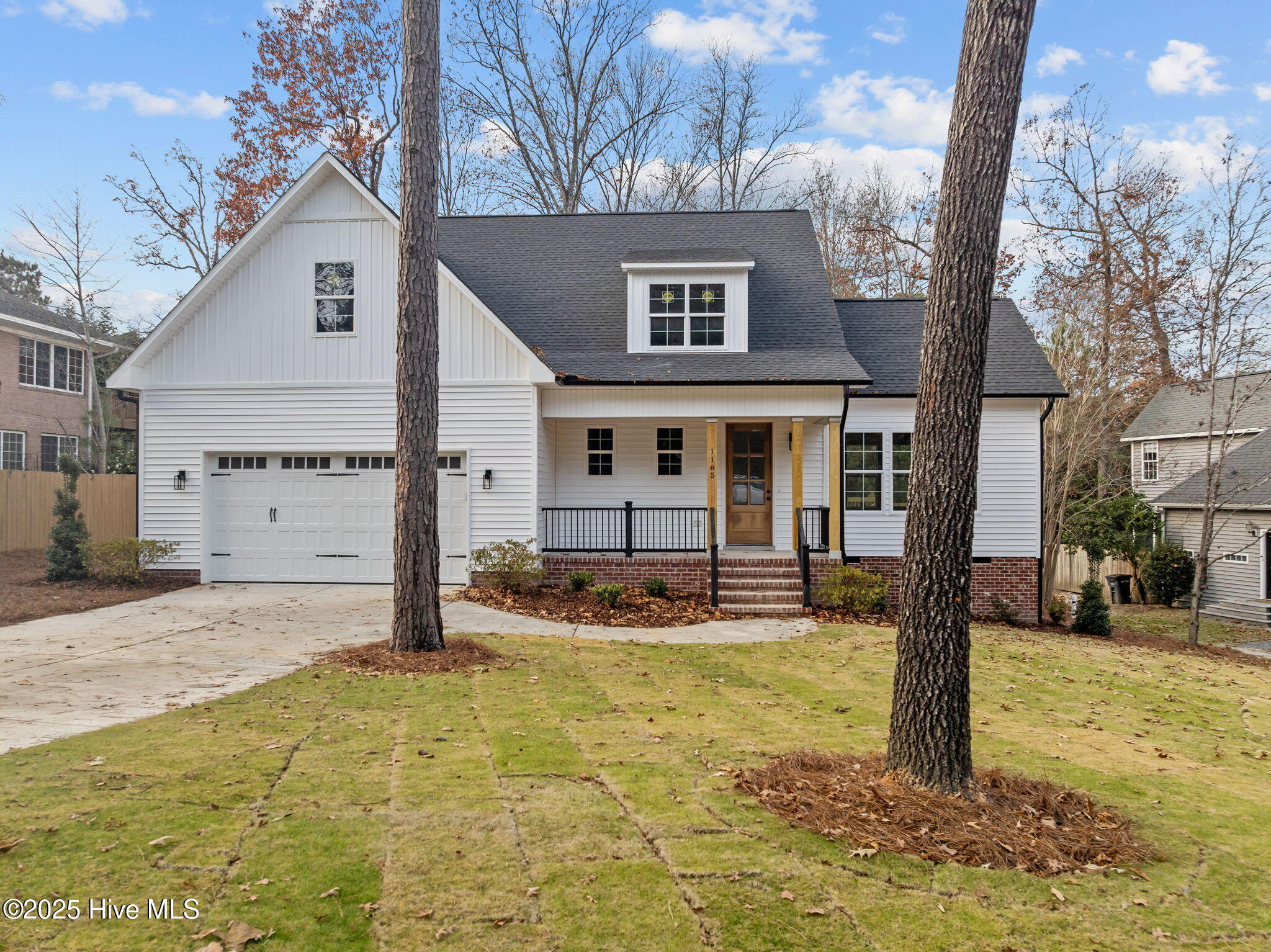 Homes for sale in Pinehurst, NC | 1165 Burning Tree Rd, Pinehurst, NC 28374 | MLS# 100515526