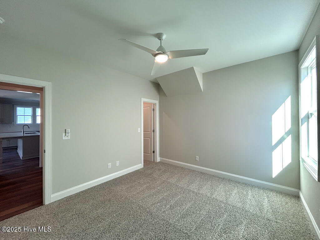 100510187 | Photo 59