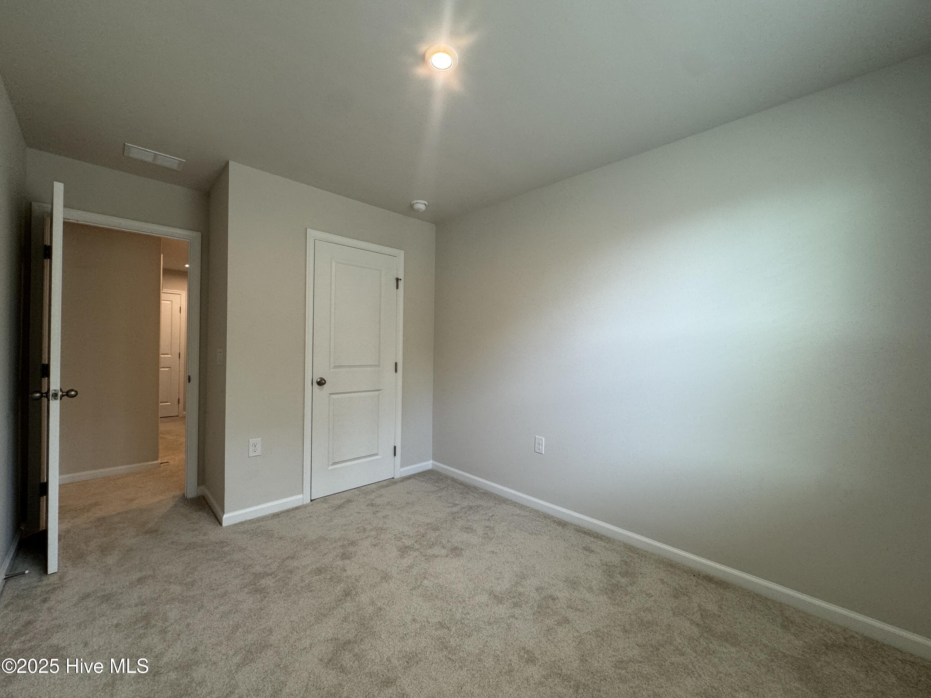 100542887 | Photo 17