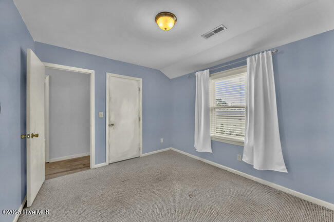 100535048 | Photo 11