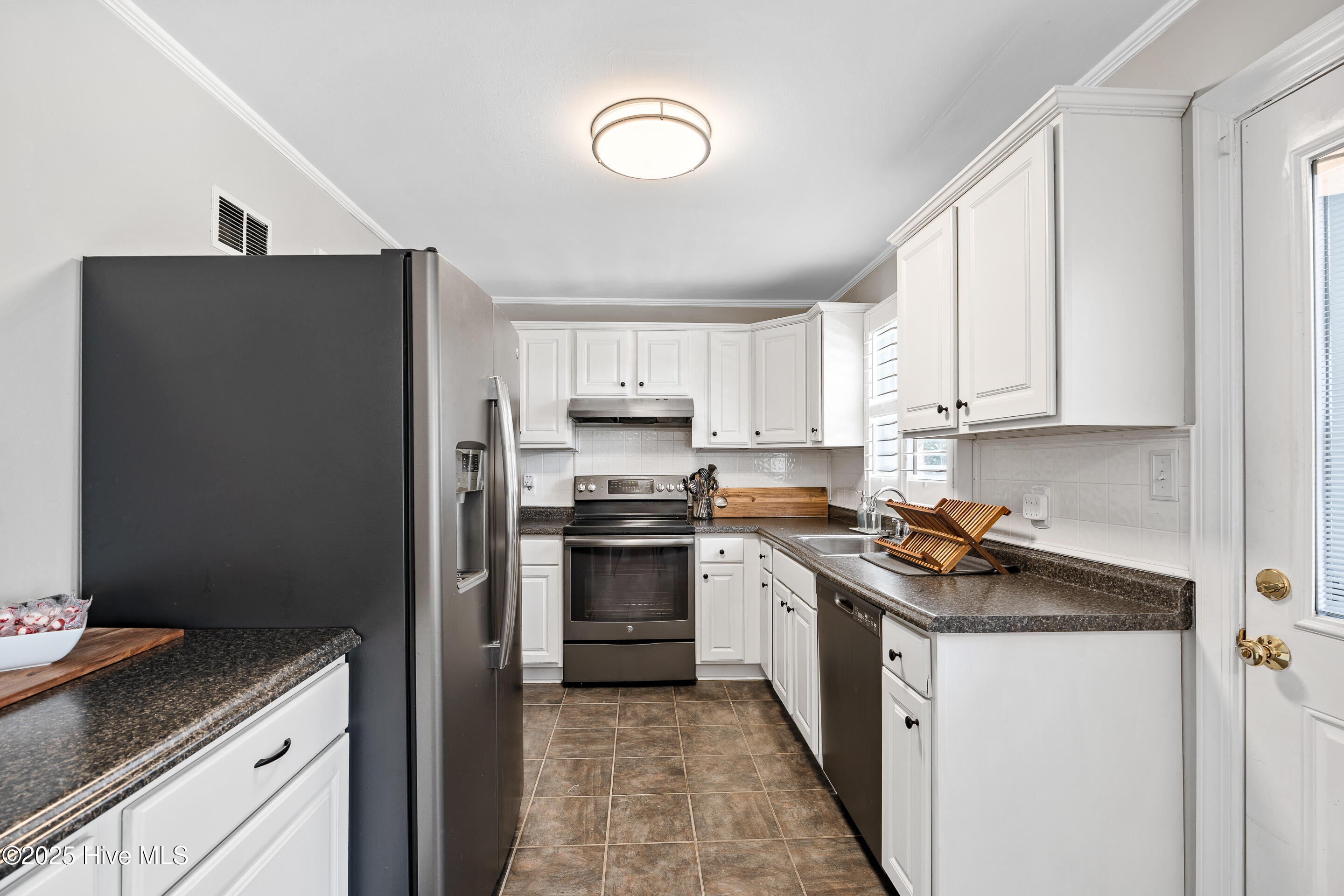 100539924 | Photo 13