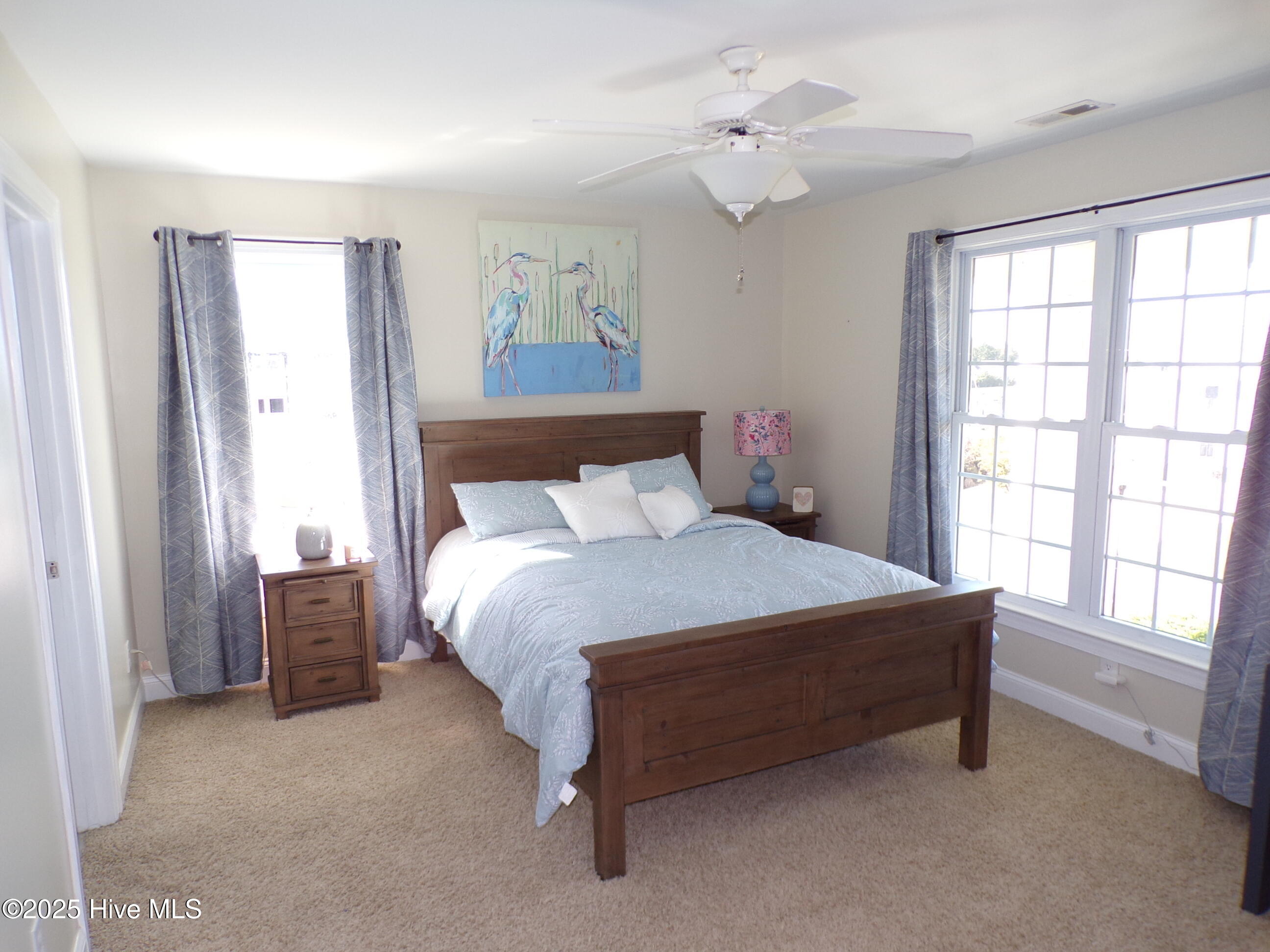 100540211 | Photo 10