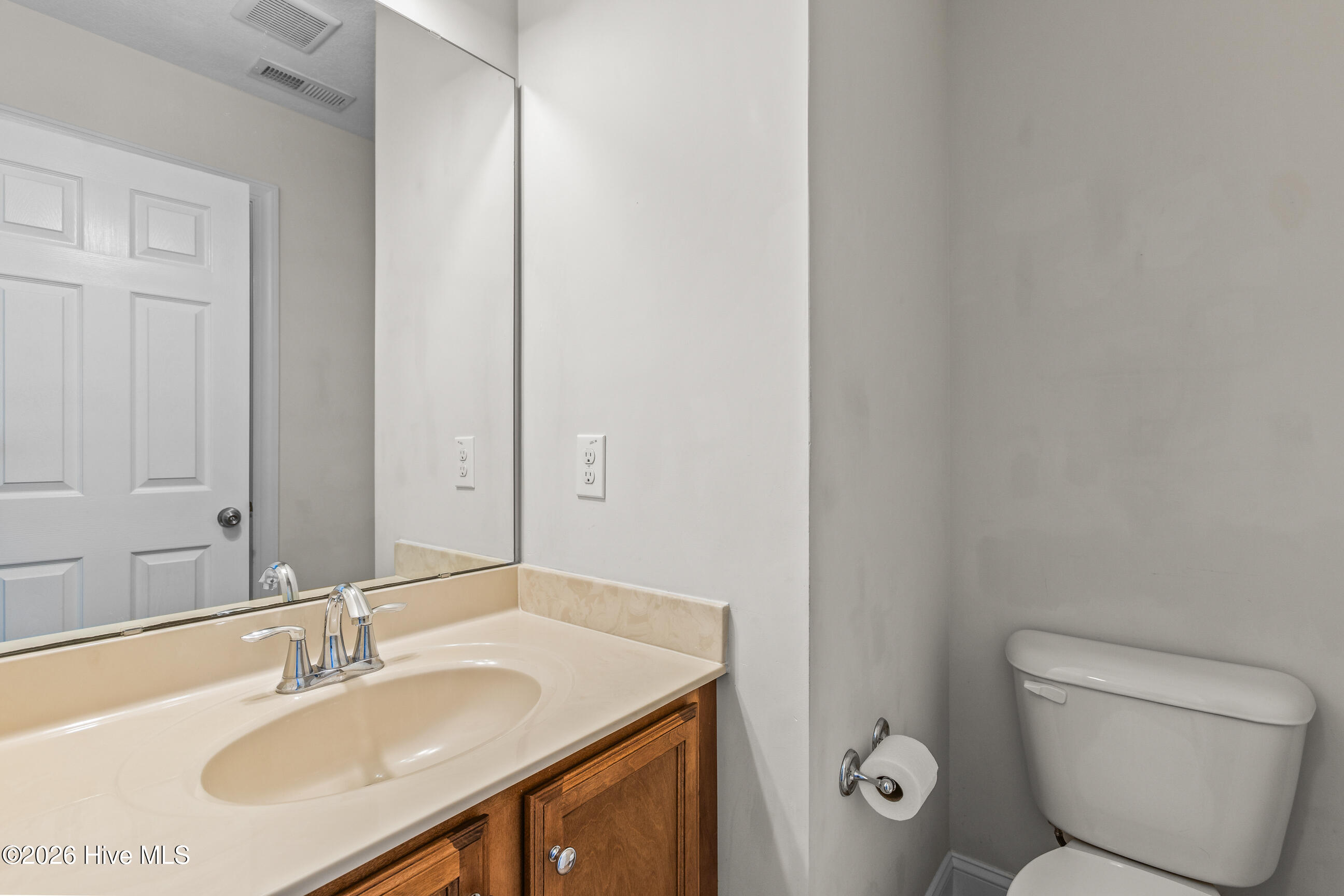 100561701 | Photo 21