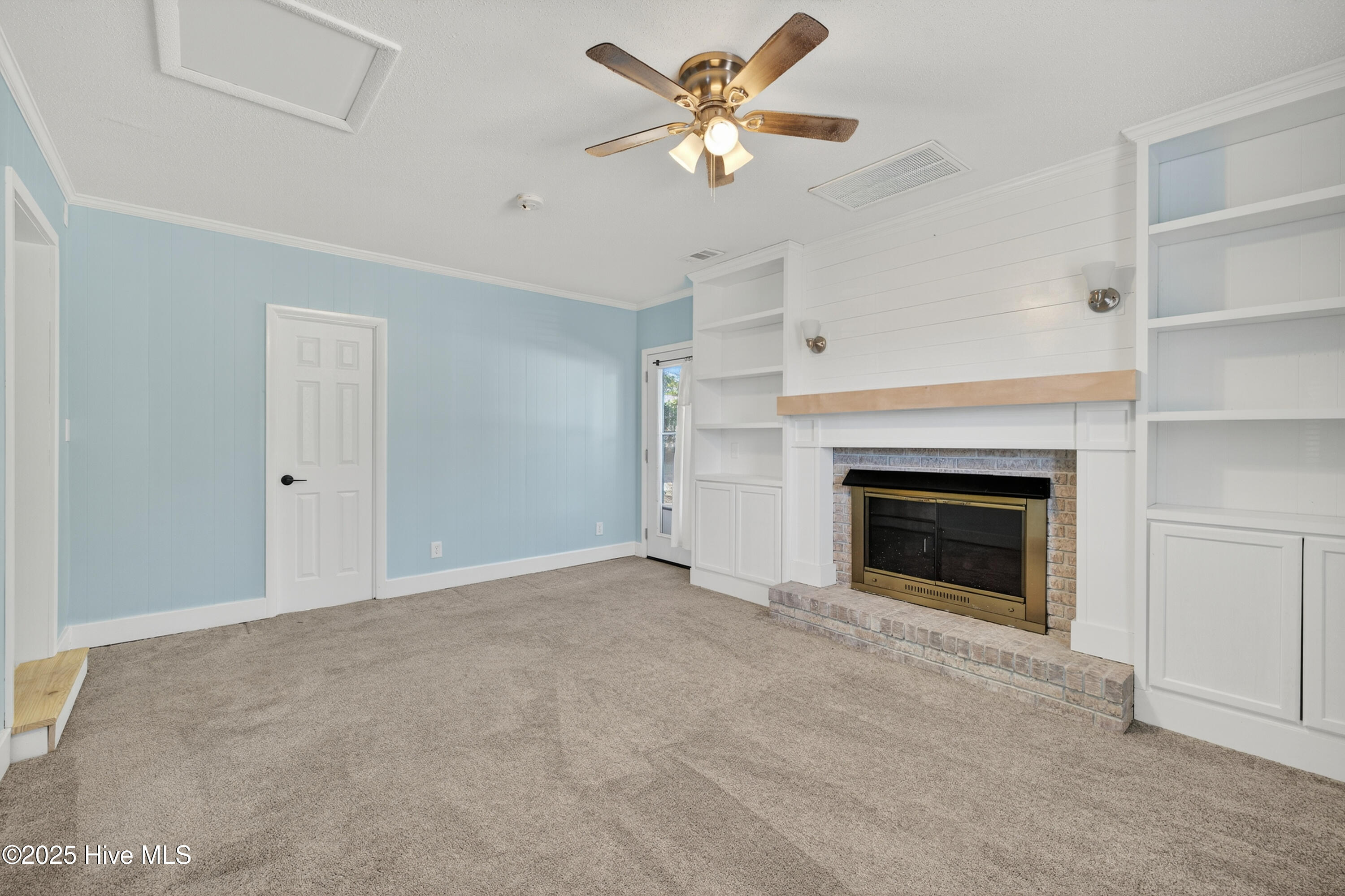 100541302 | Photo 20