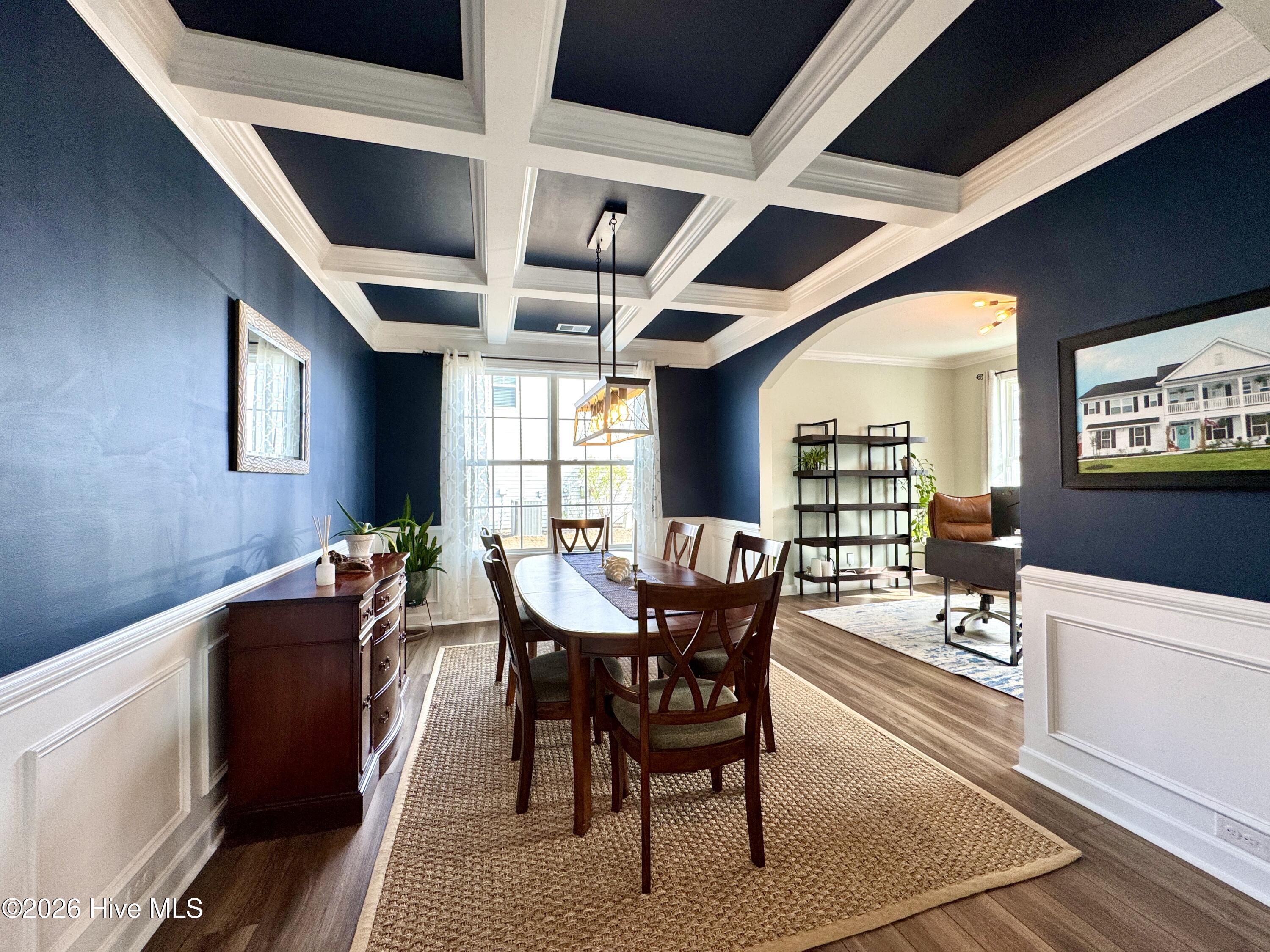 100547423 | Photo 11