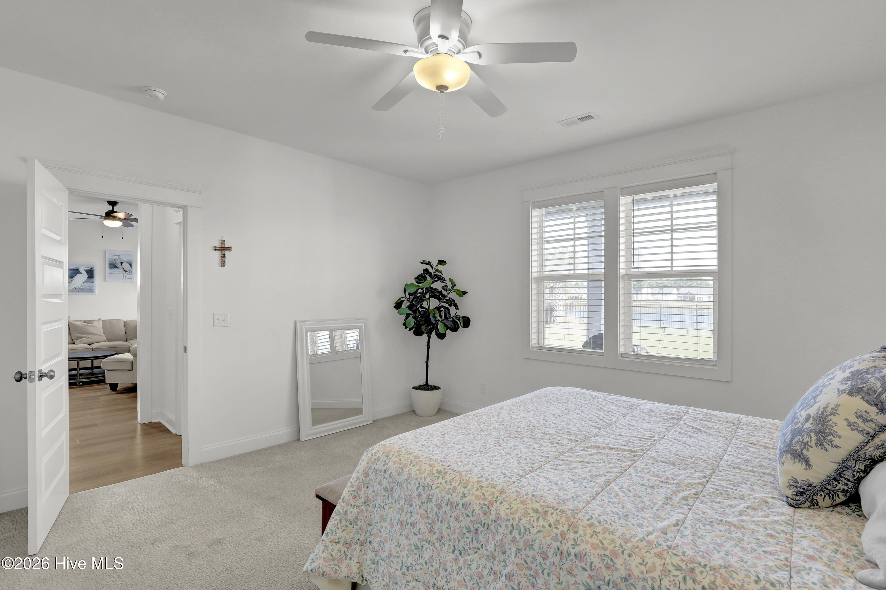 100561723 | Photo 39