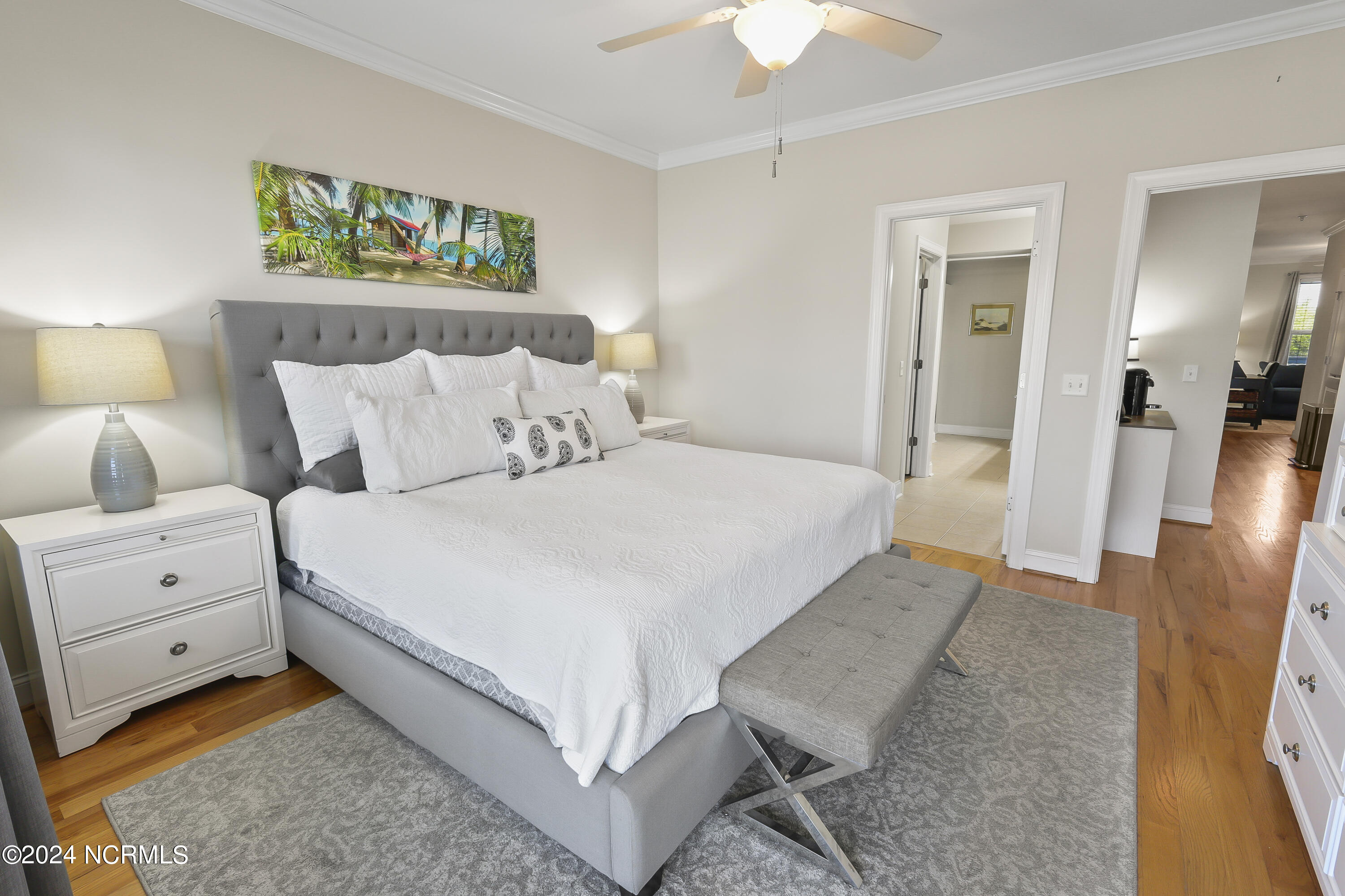 100543708 | Photo 37