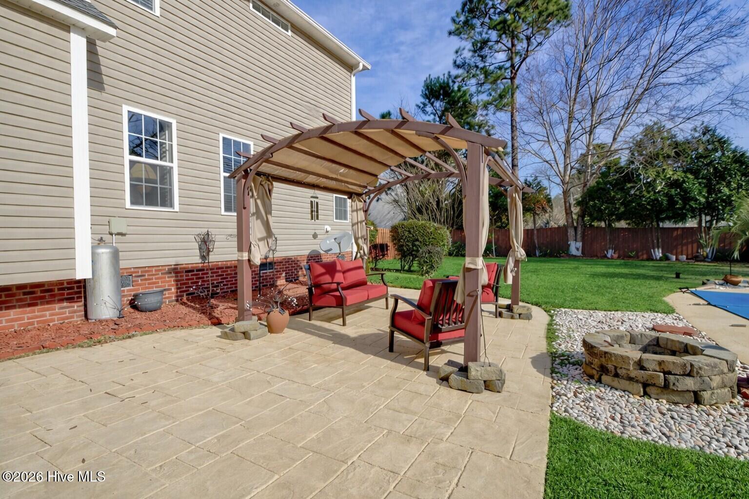 100548906 | Photo 46