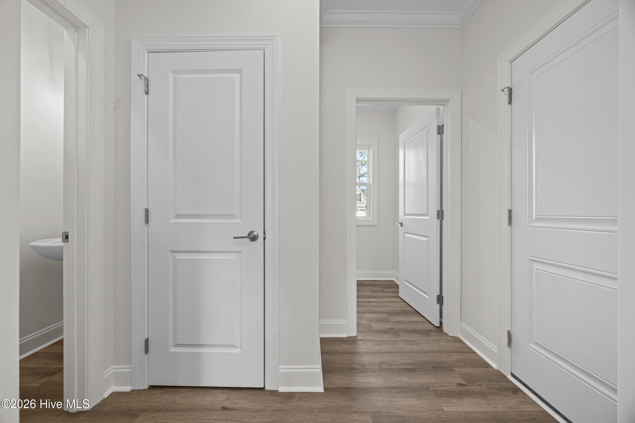 100556976 | Photo 28