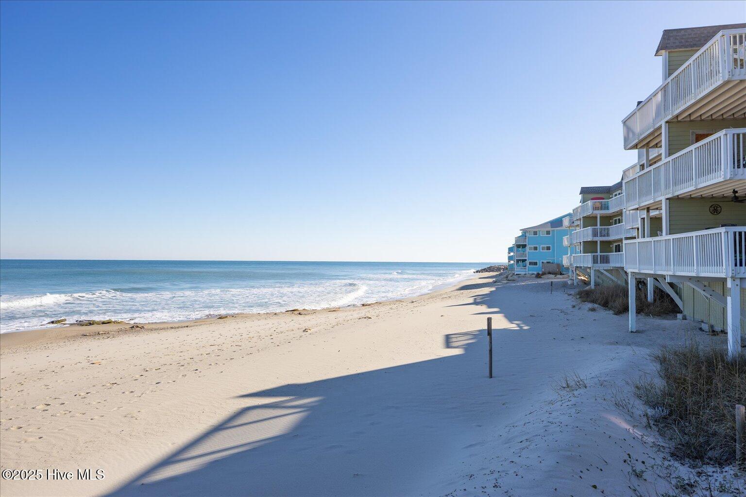 100490707 | Photo 37