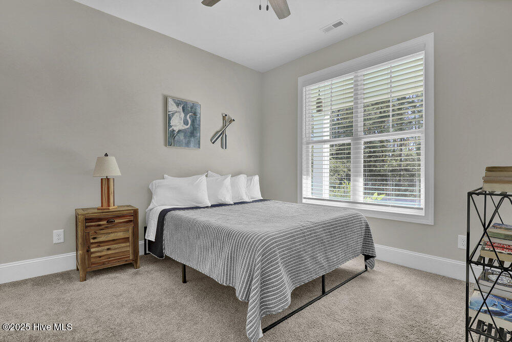 100543264 | Photo 17