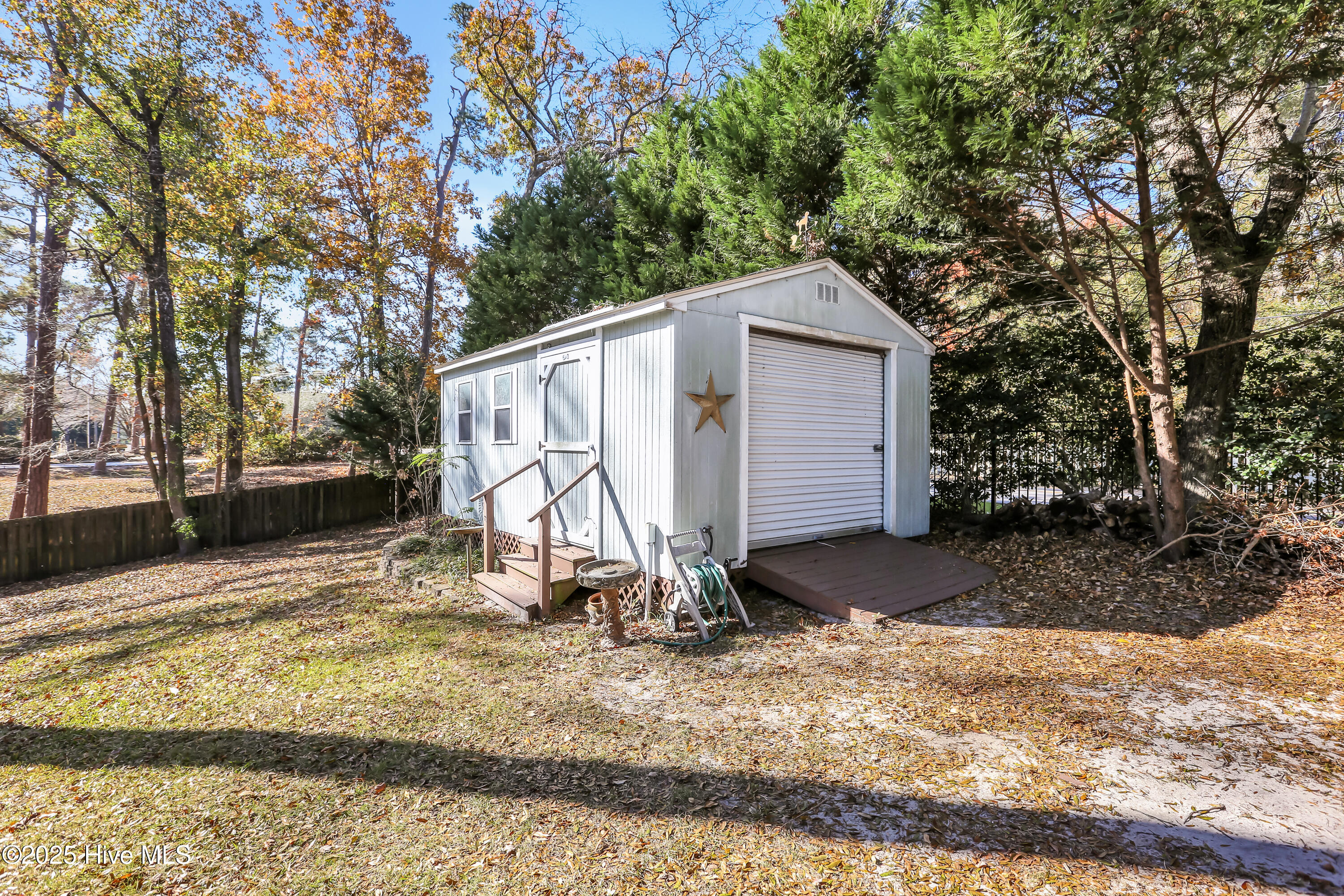 100543025 | Photo 38