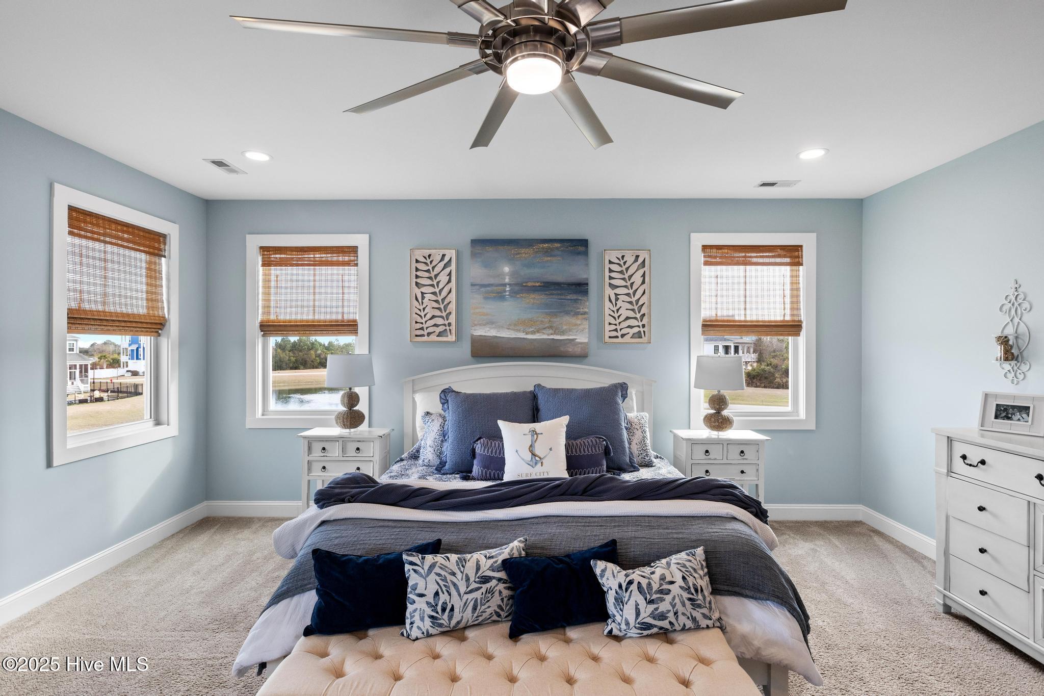 100554502 | Photo 33