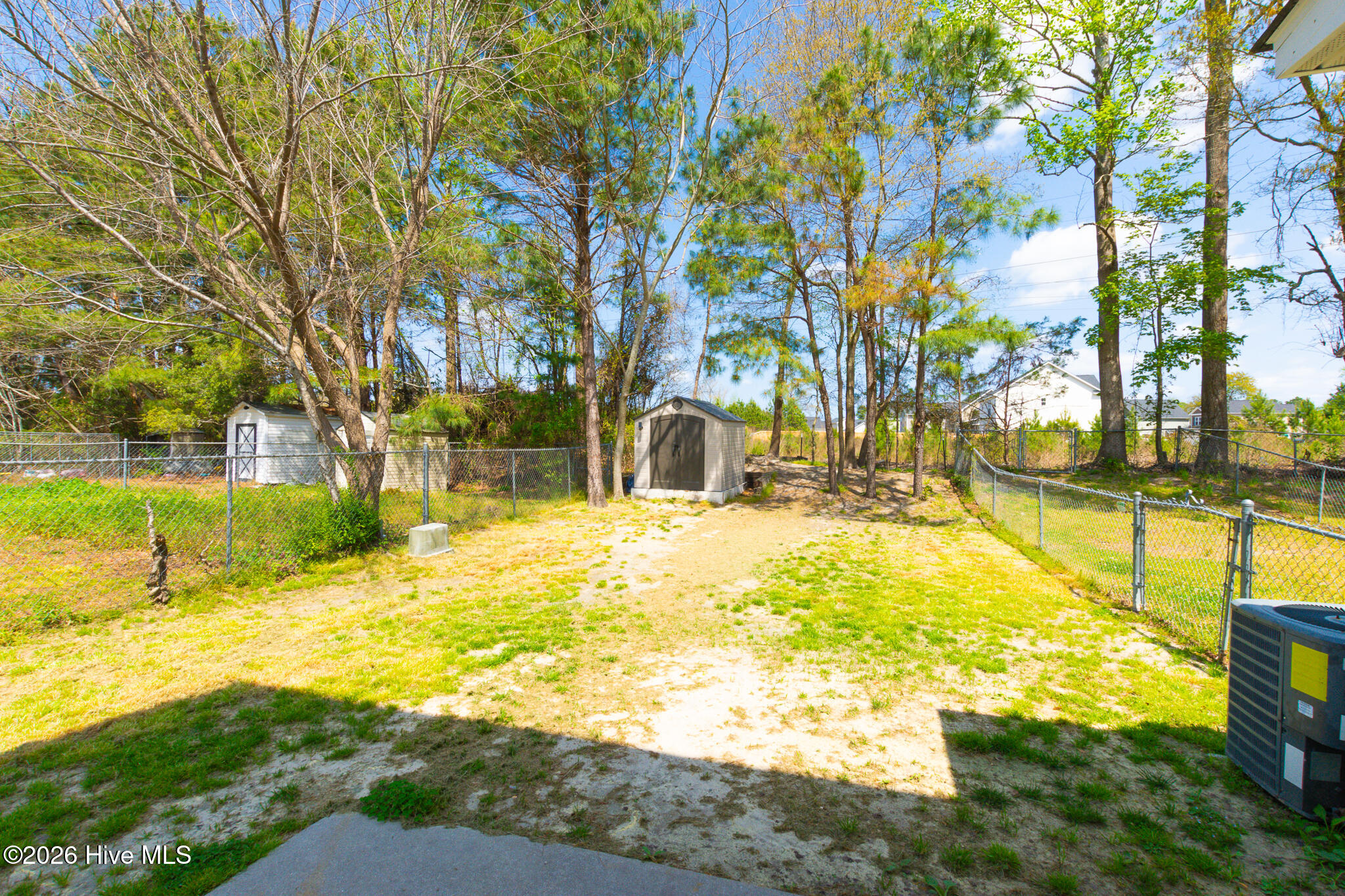 100564073 | Photo 13