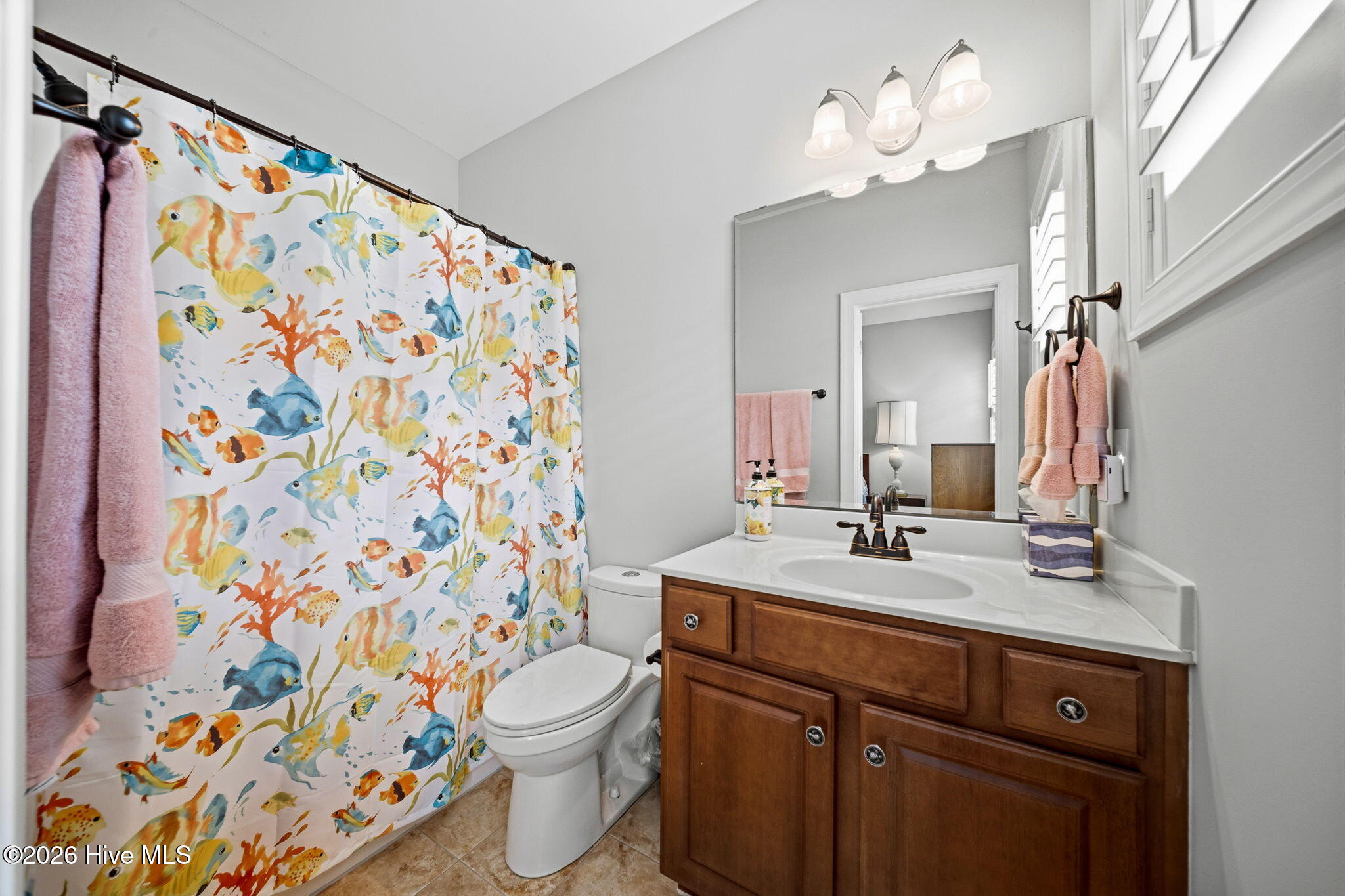 100566136 | Photo 56