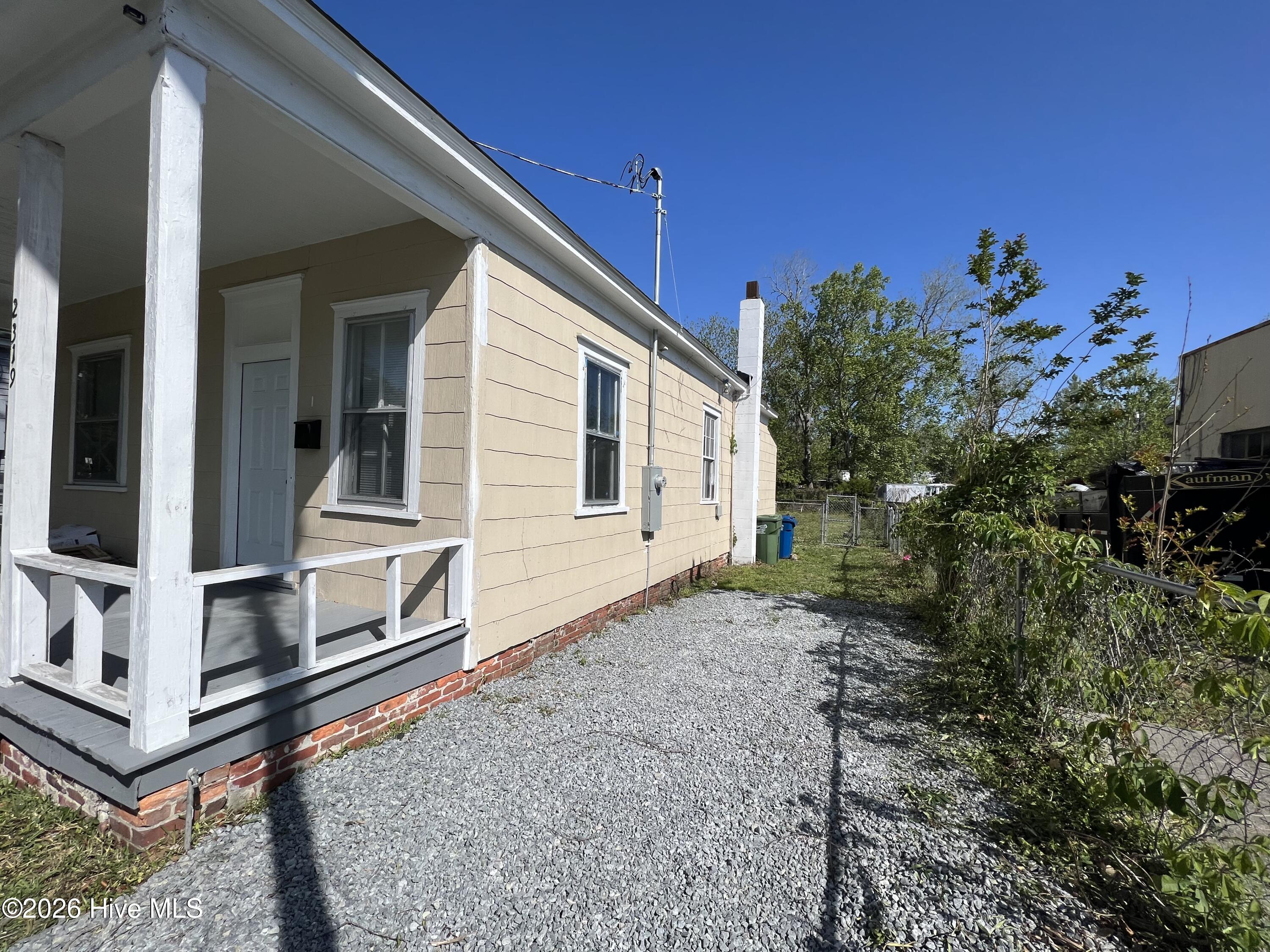 100554862 | Photo 19