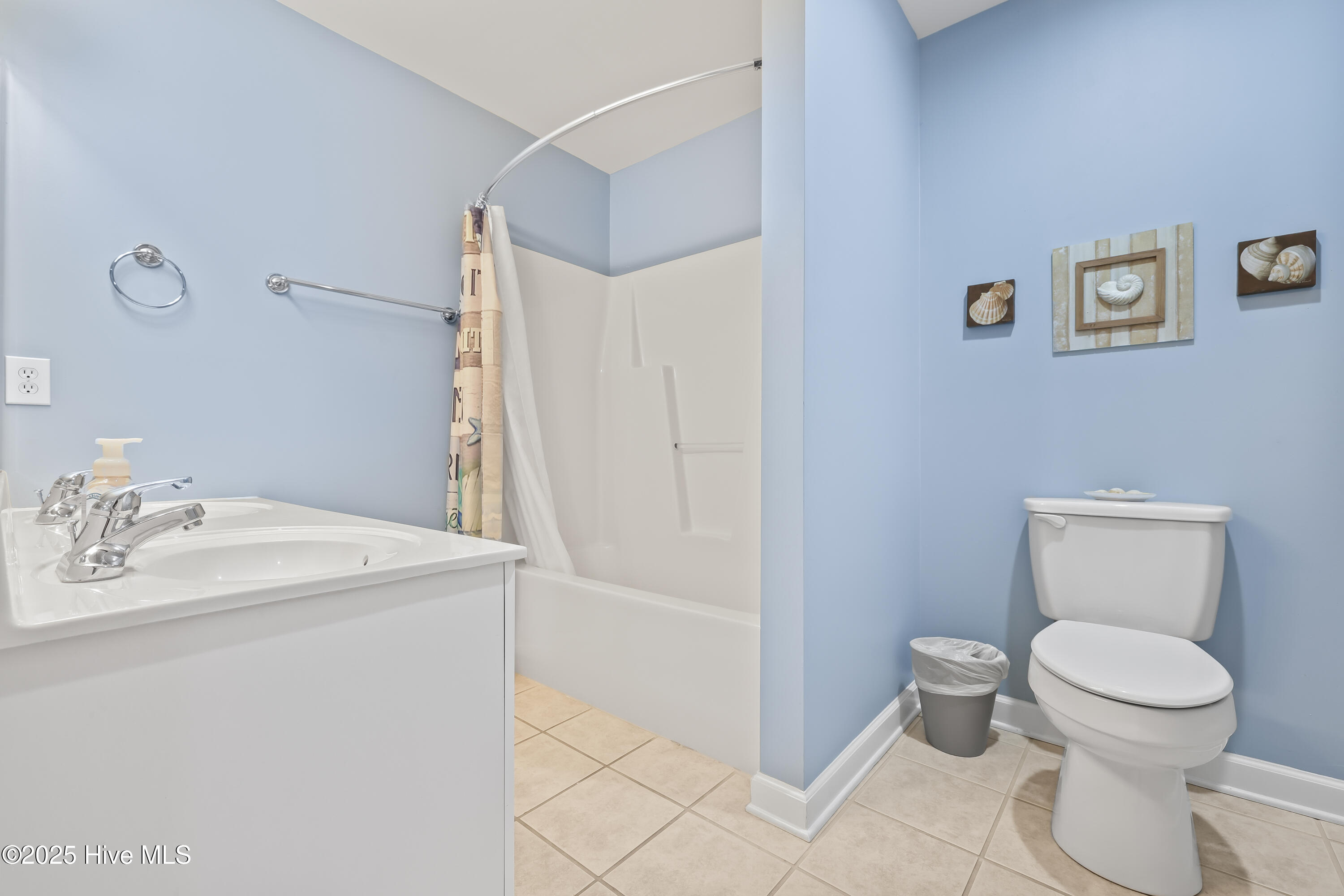 100495853 | Photo 11