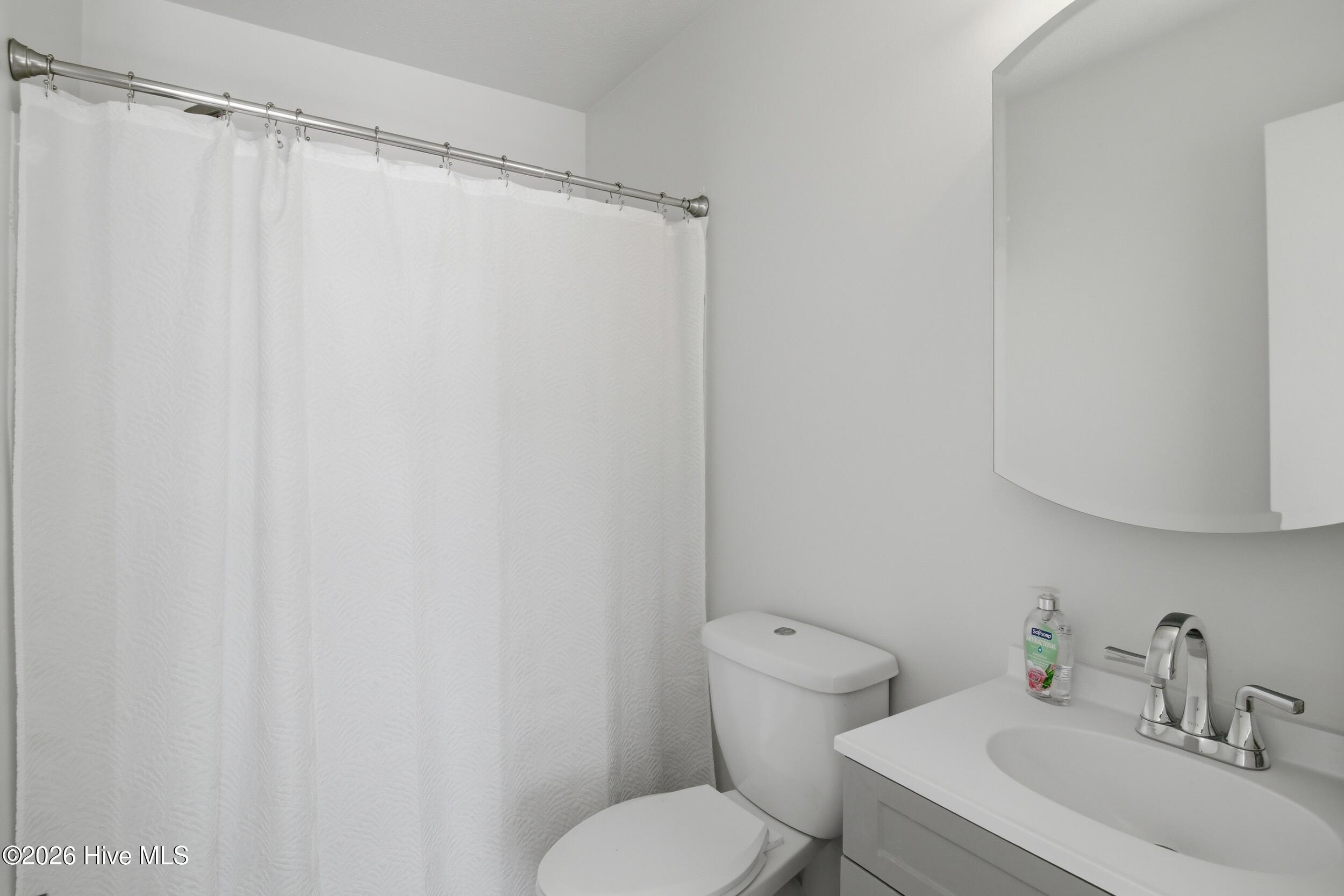 100552671 | Photo 18