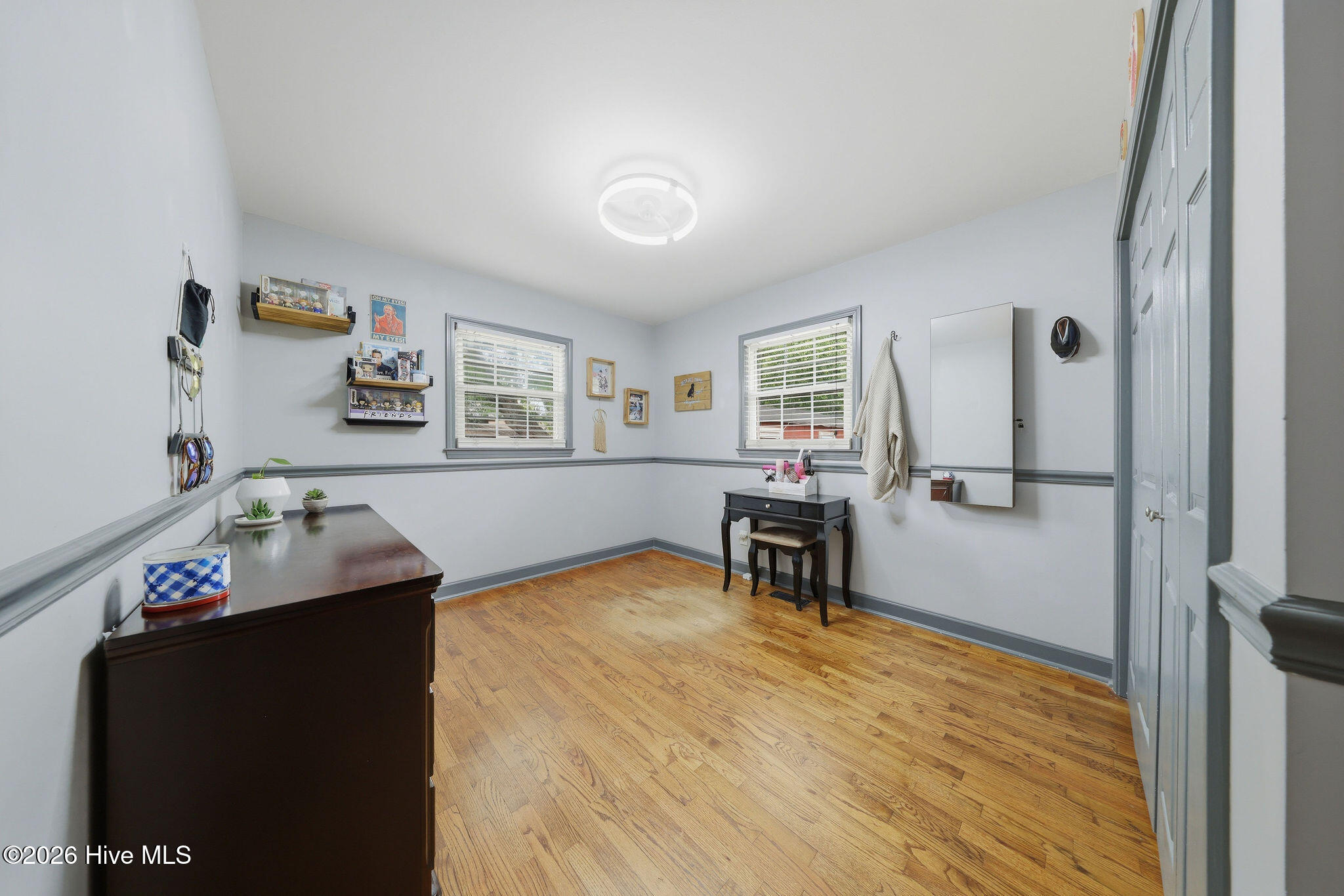 100570539 | Photo 25