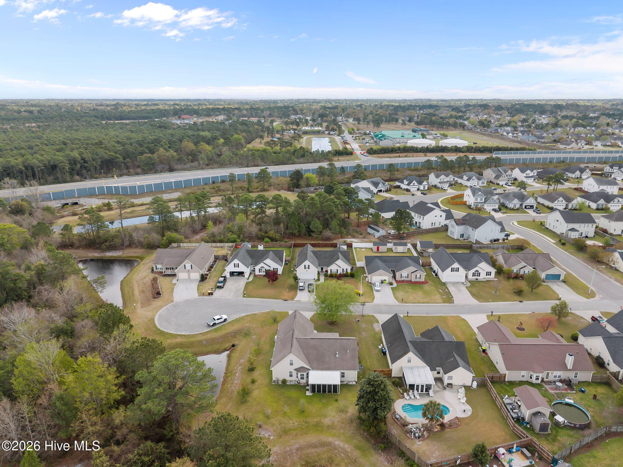 100565536 | Photo 46