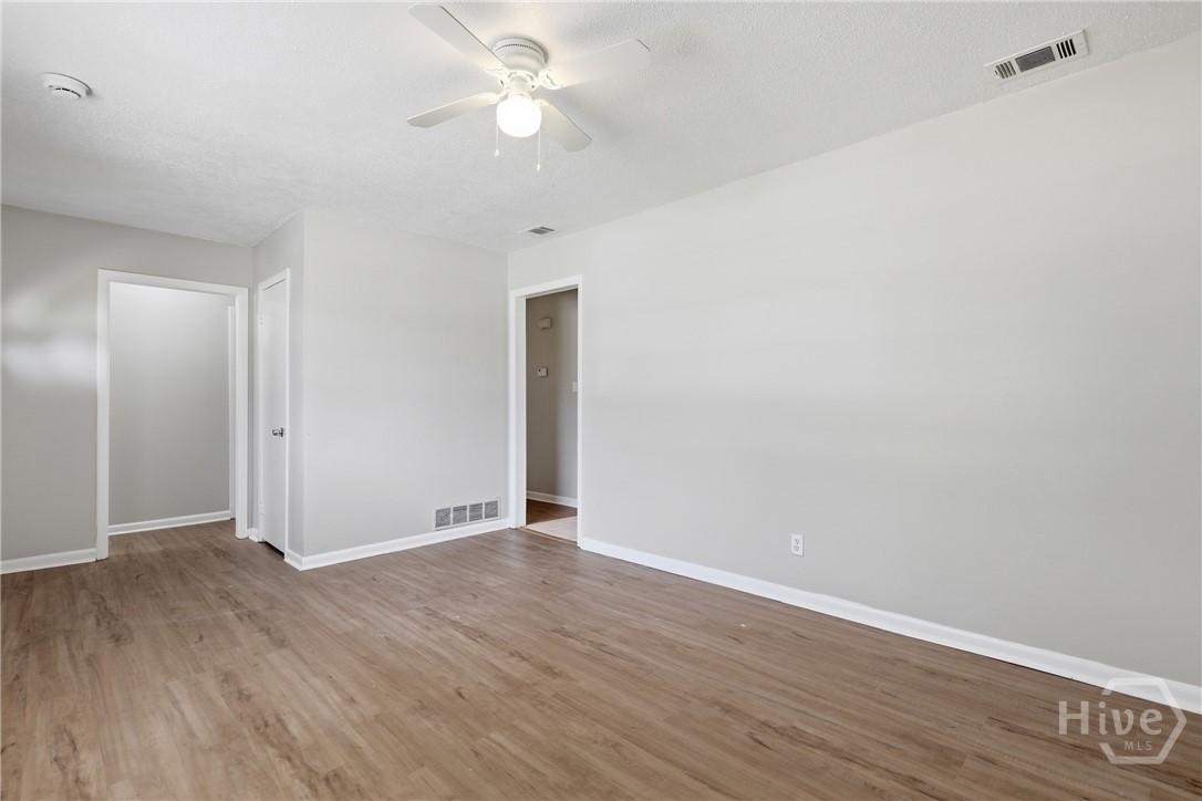 Photo 4 of Single family home for sale at 3314 April St, Savannah, GA 31404 | MLS# SA358720 | Listing updated on 2026-09-18