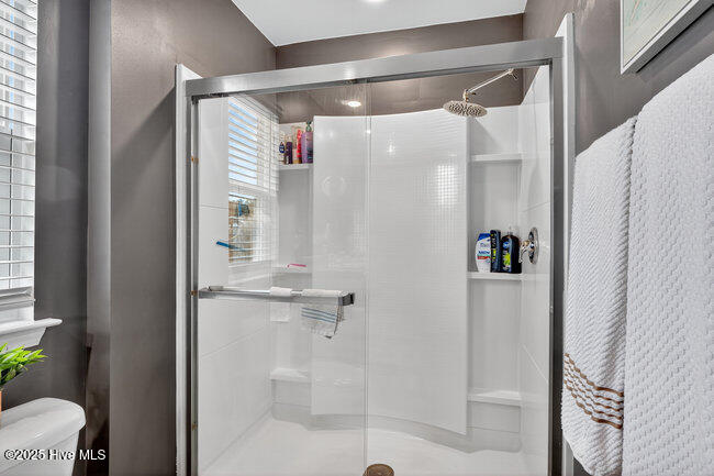 100528585 | Photo 17