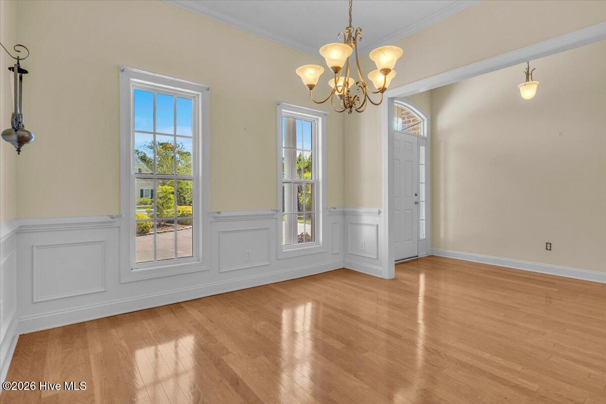 100569829 | Photo 21