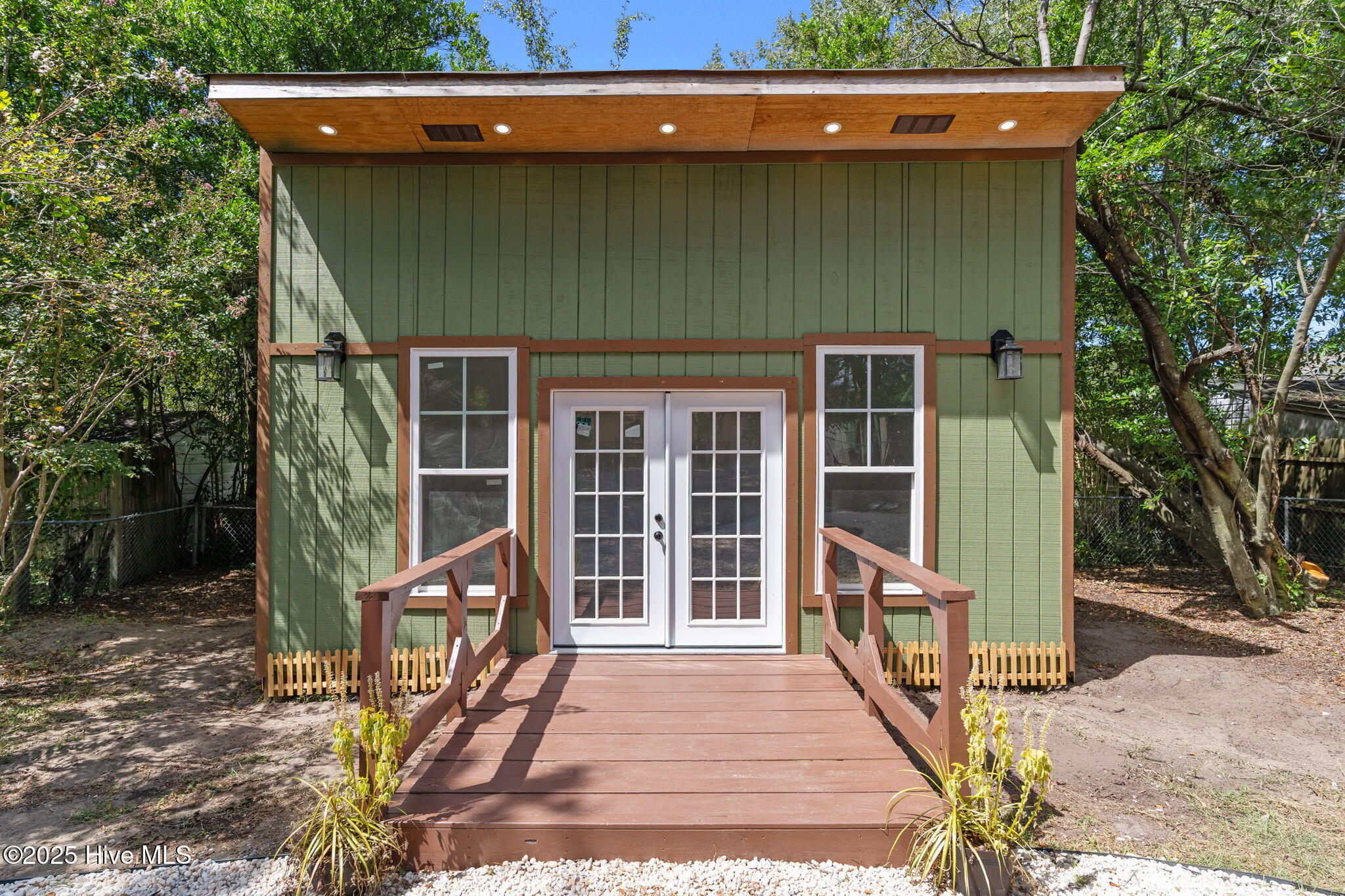 7-web-or-mls-BTS00219