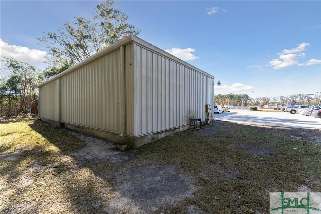 1564 Dean Forest Road, Savannah, GA, 31408