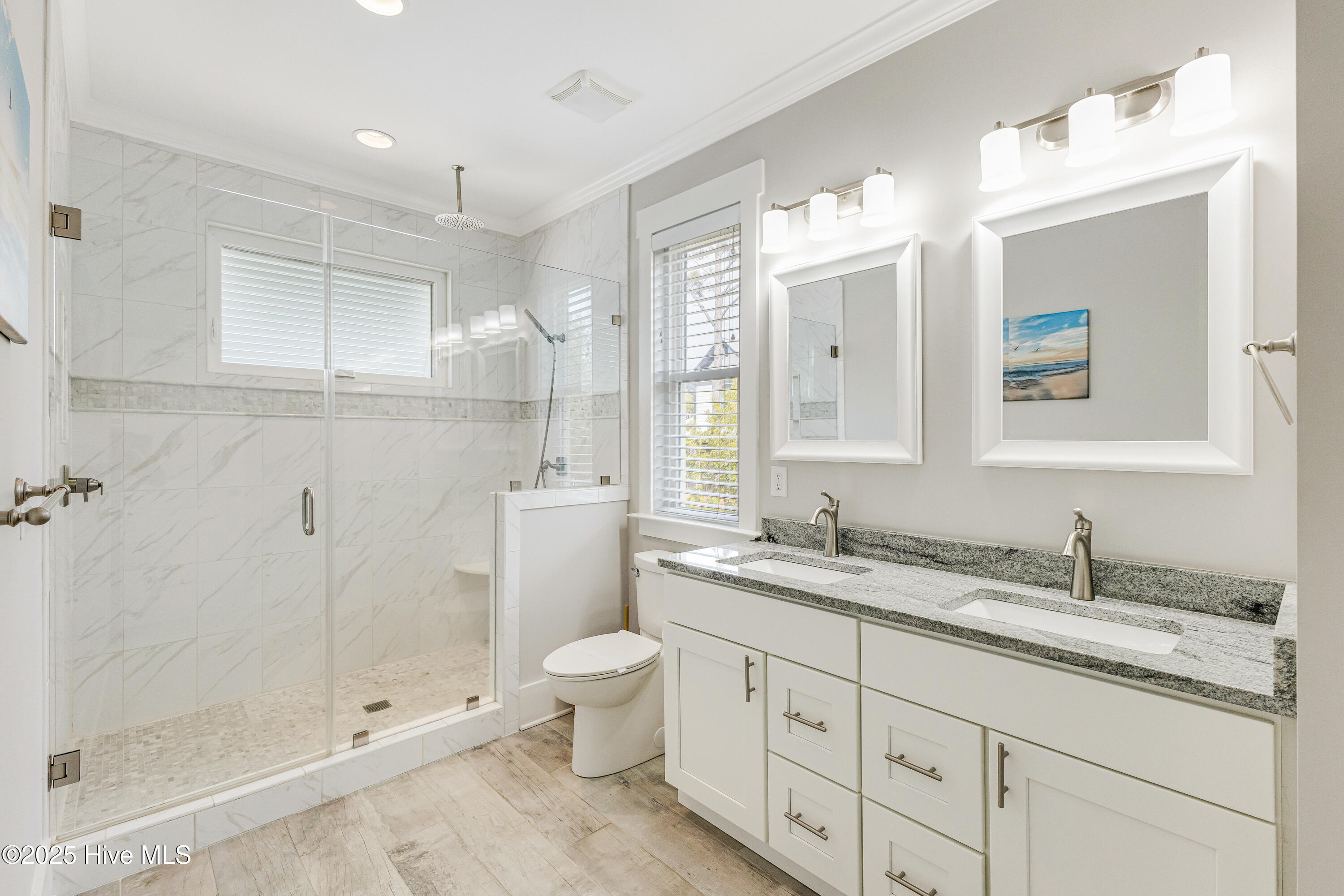 100500117 | Photo 24