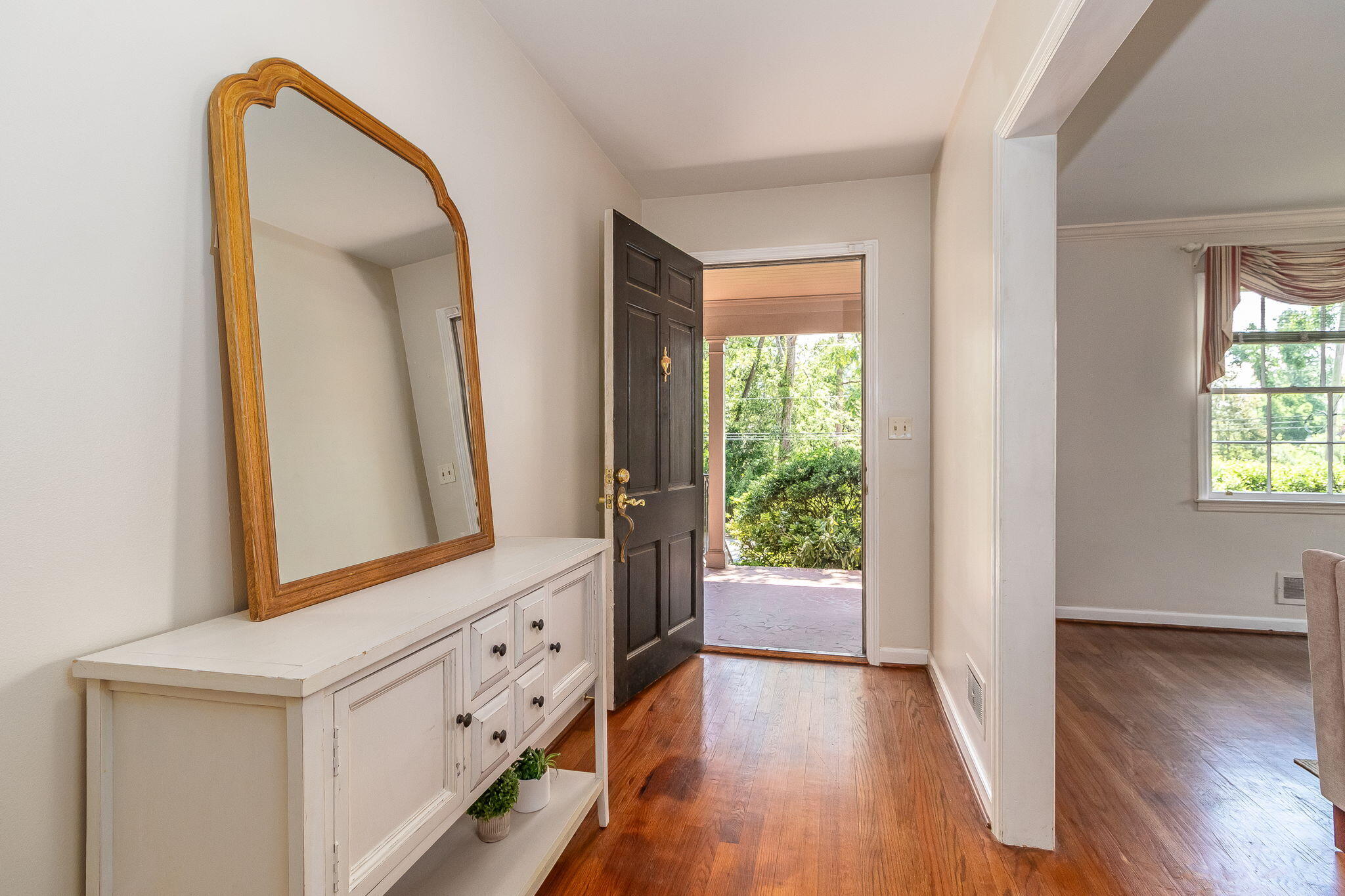 10-web-or-mls-715 LANCASTER RD ©--2