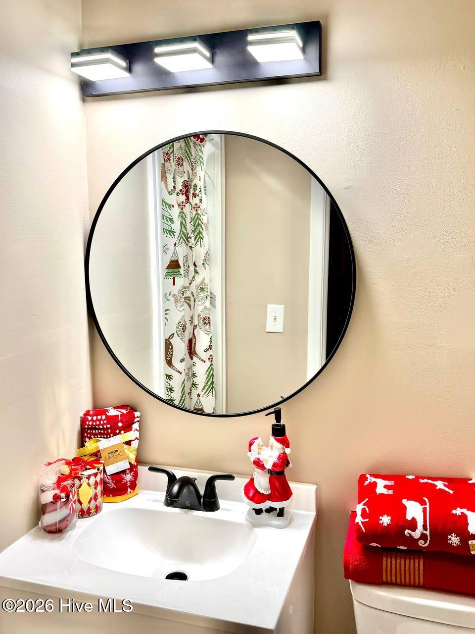 100562203 | Photo 30