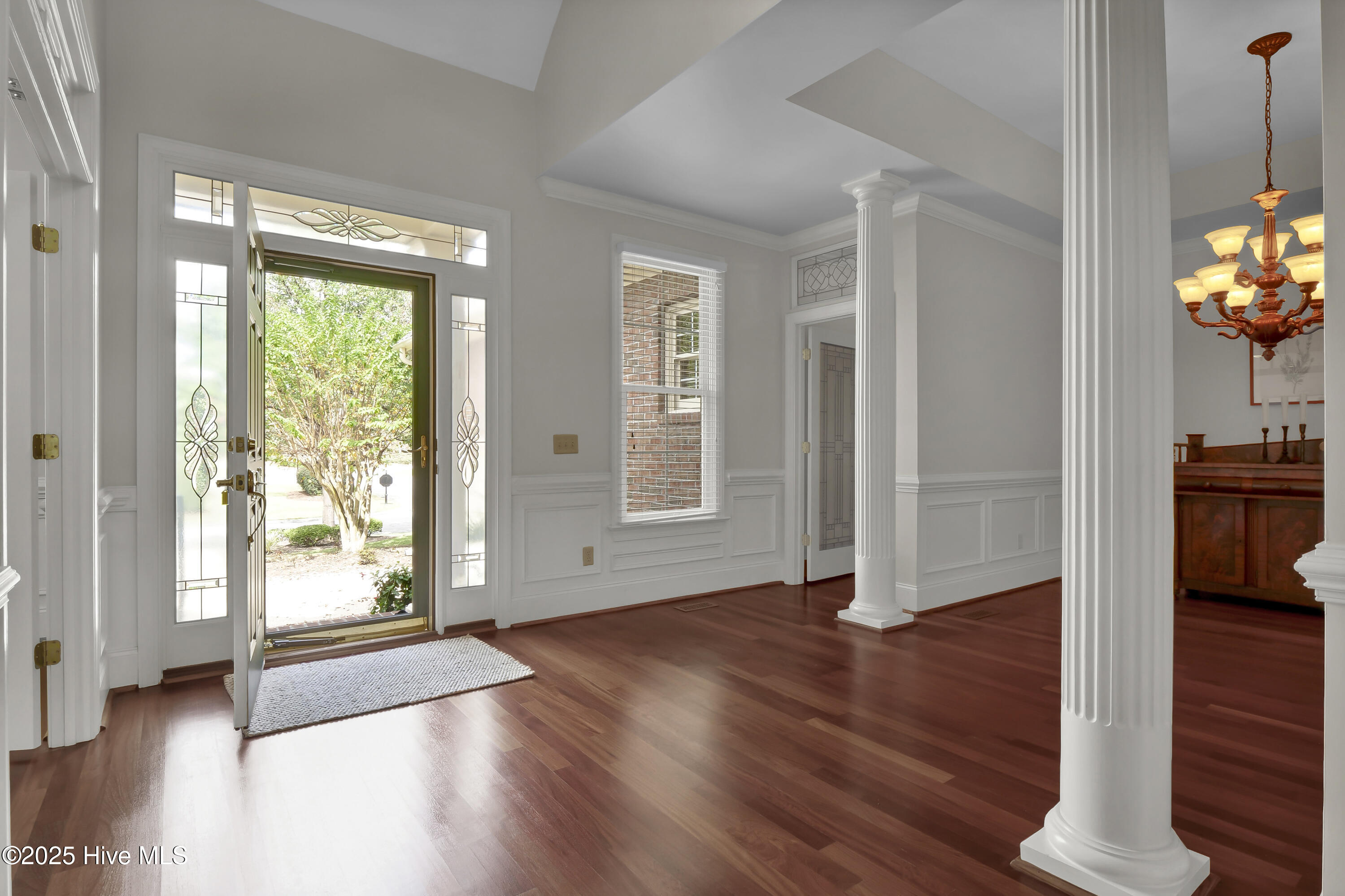 100535642 | Photo 10