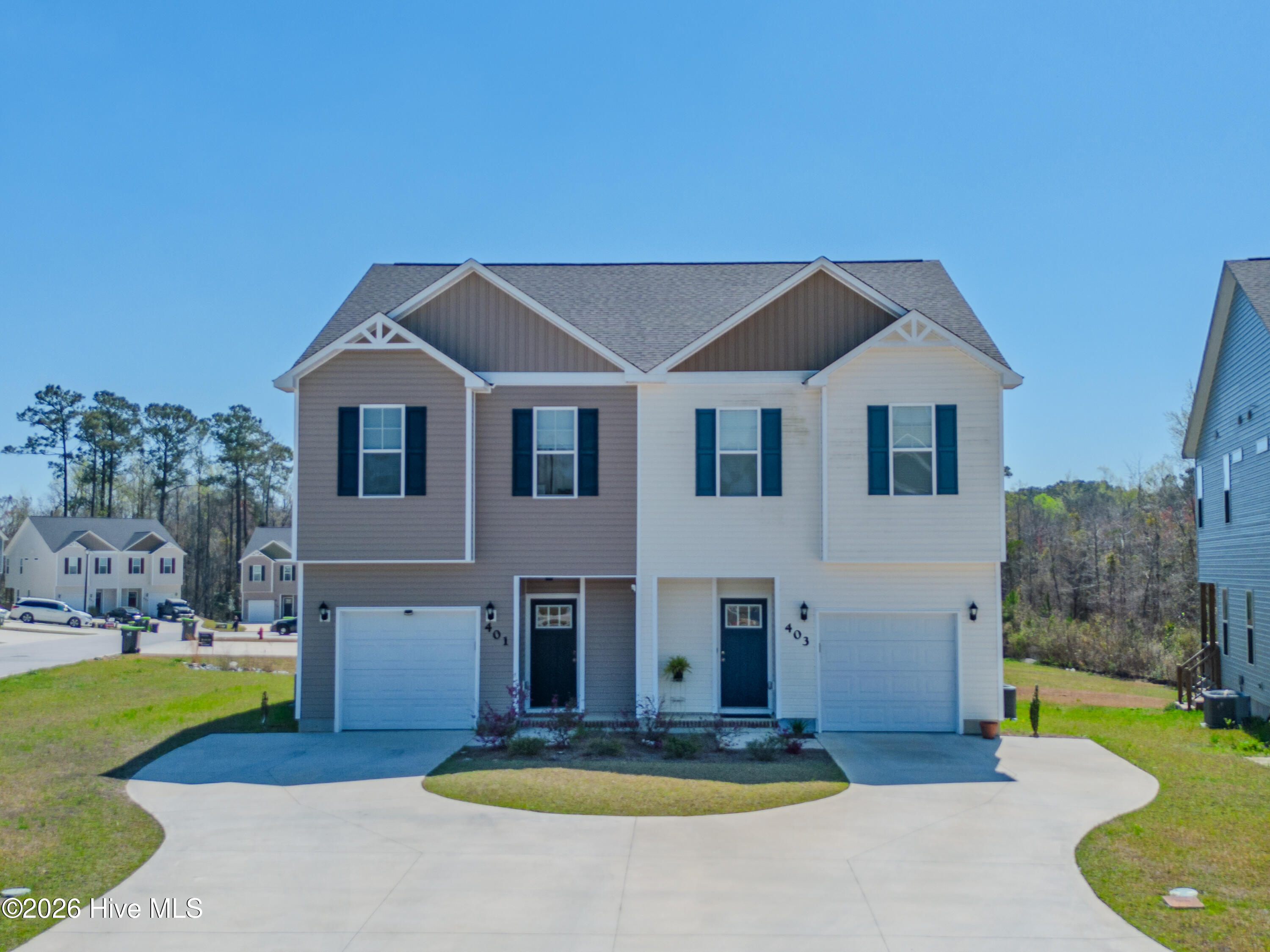 100565496 | Photo 57