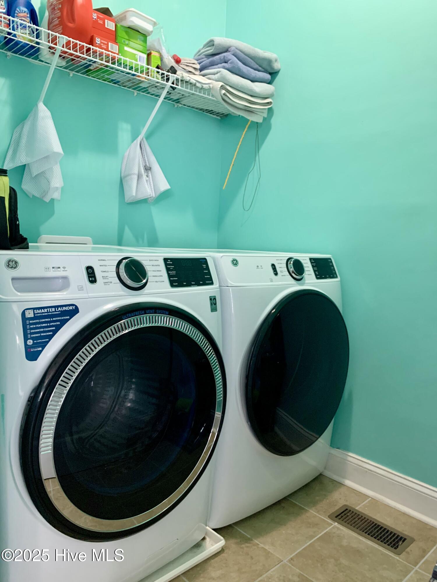 100536015 | Photo 27