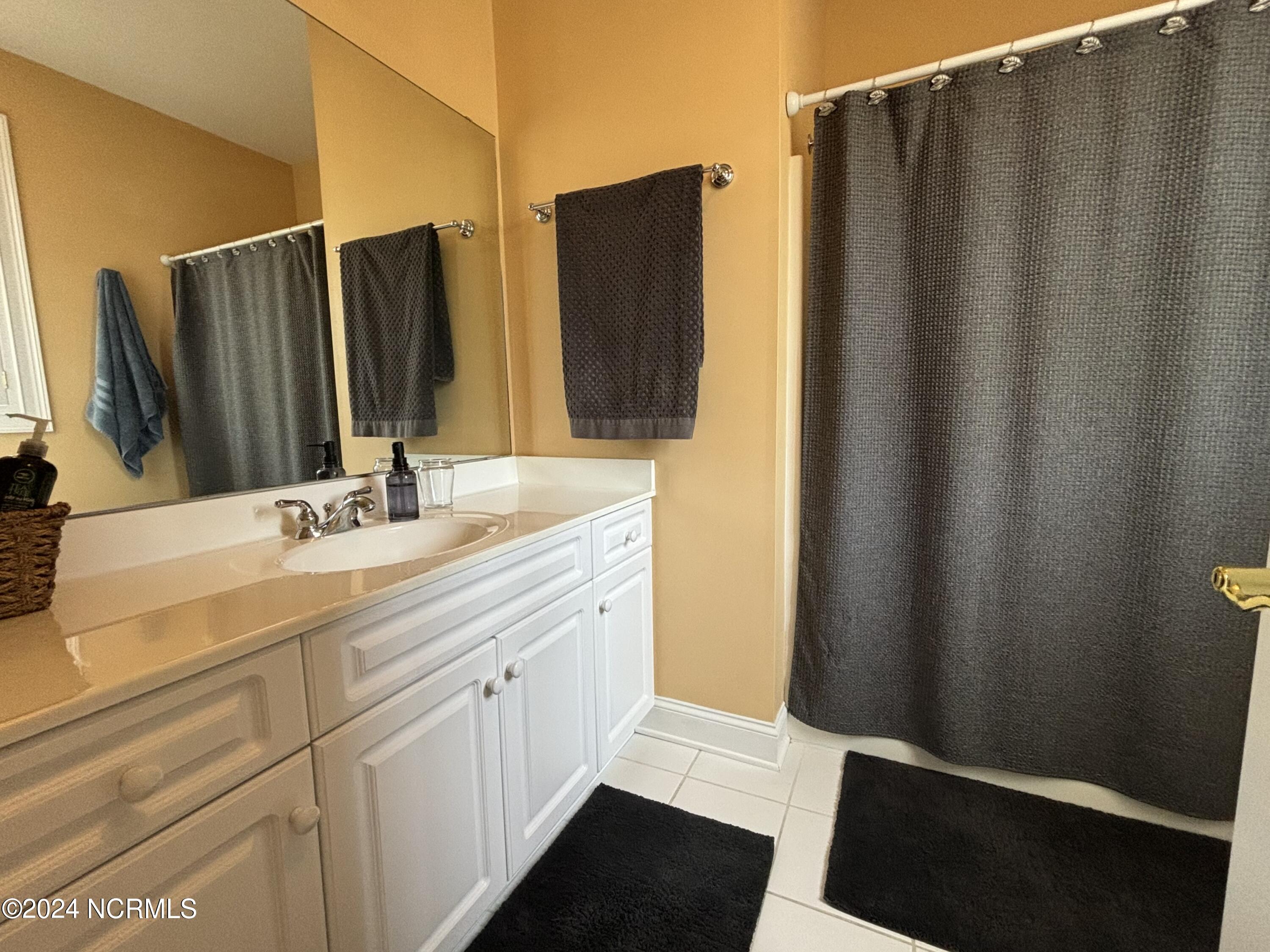 100544447 | Photo 21