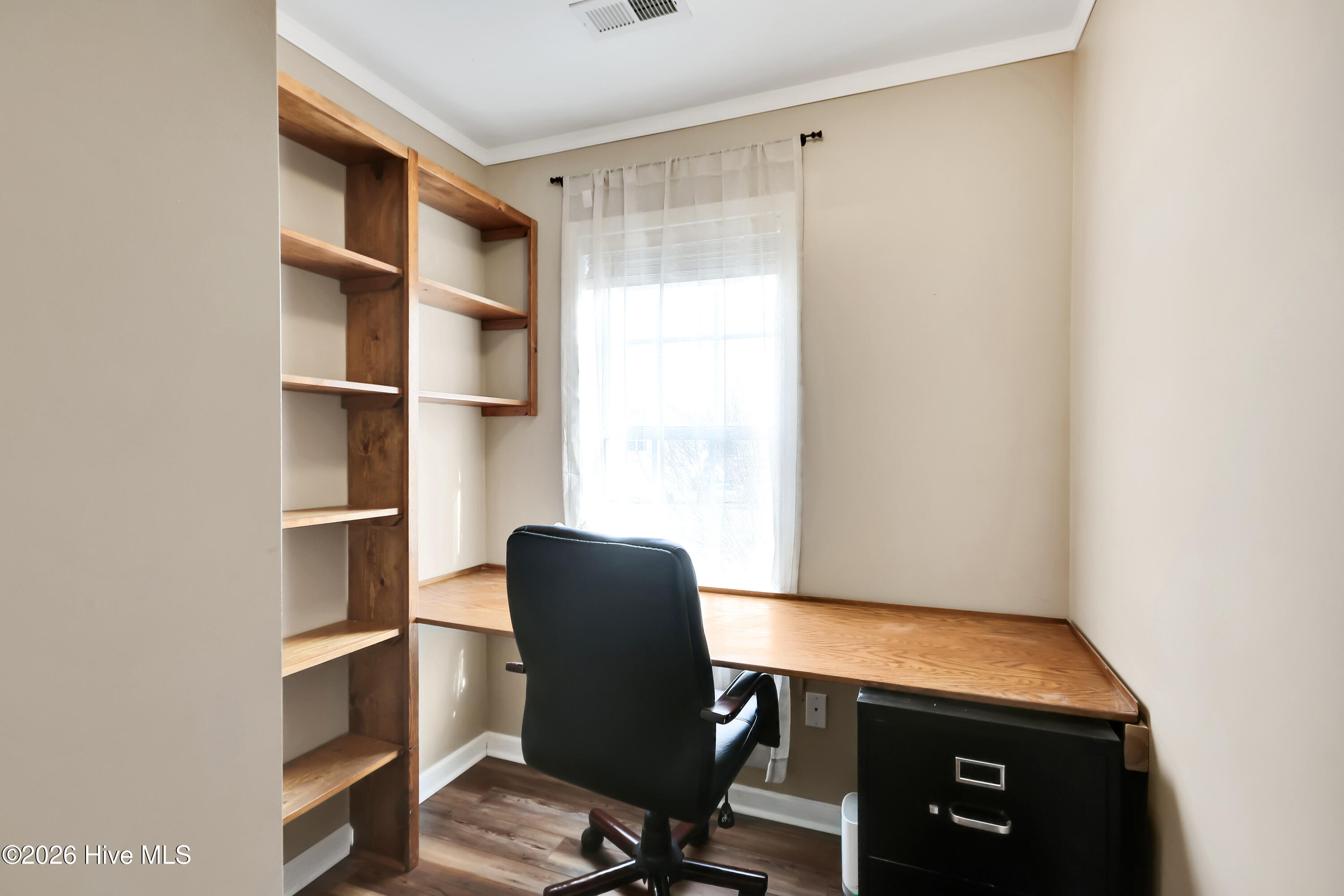 100553691 | Photo 24