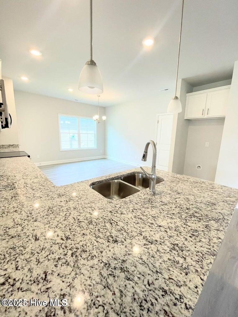 100527021 | Photo 40