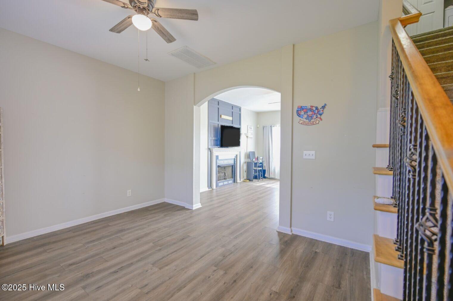 100506950 | Photo 15