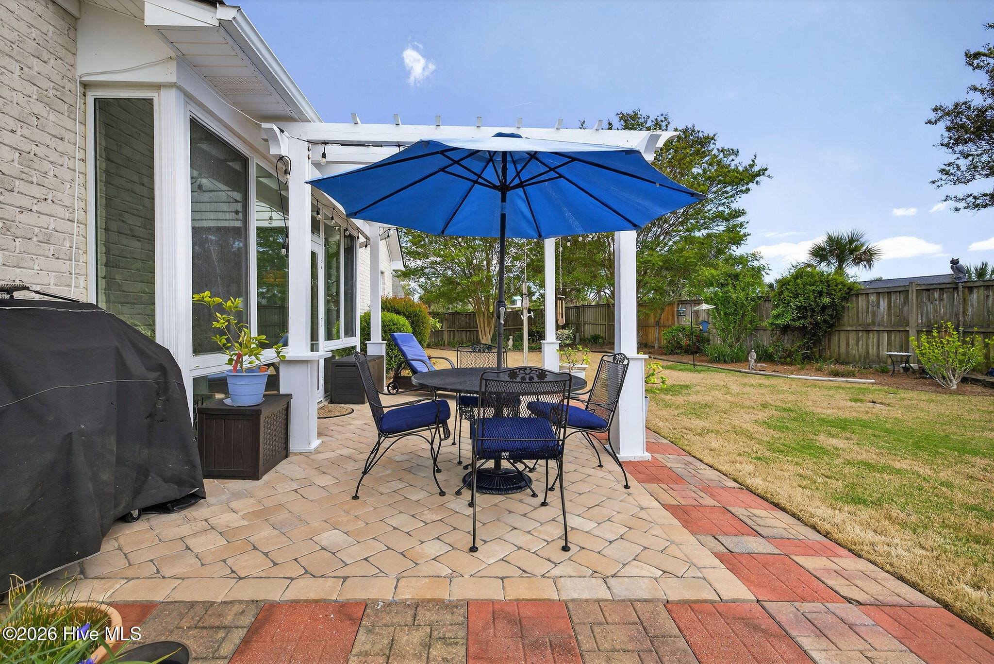 100565729 | Photo 42