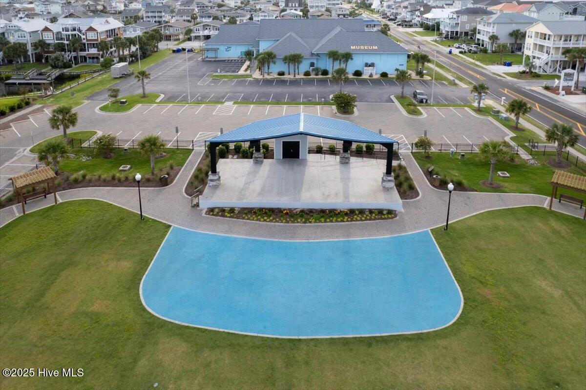 100529762 | Photo 49