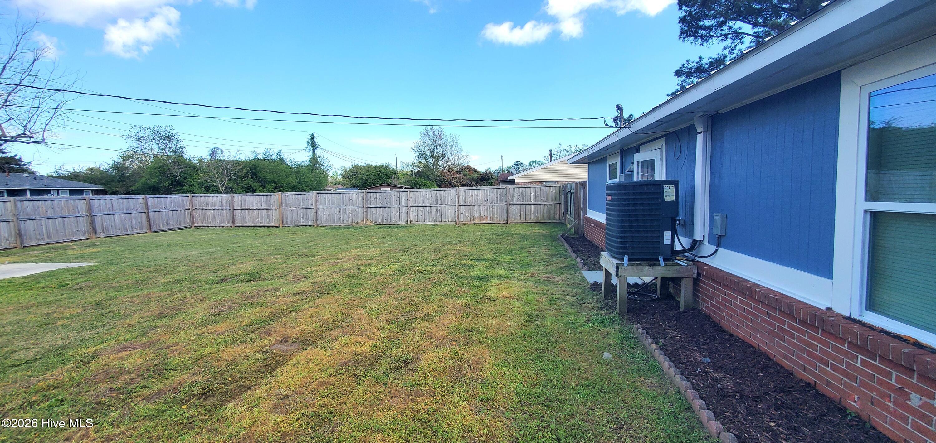 100564401 | Photo 22